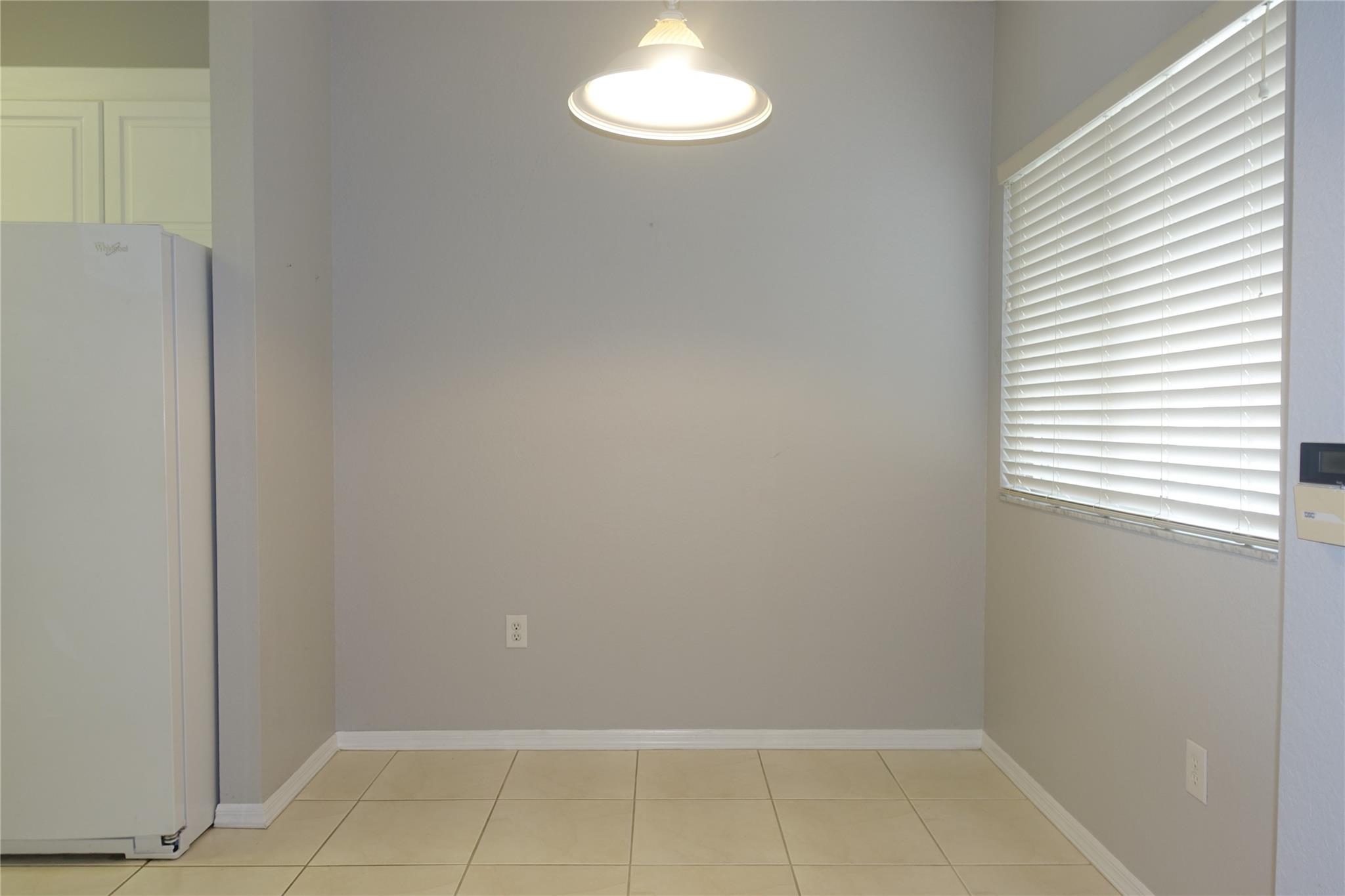 7755 Yardley Dr 404 Property Photo 10