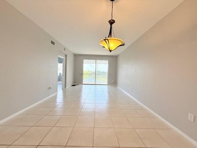 7755 Yardley Dr 404 Property Photo 14