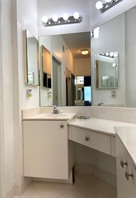 7755 Yardley Dr 404 Property Photo 24