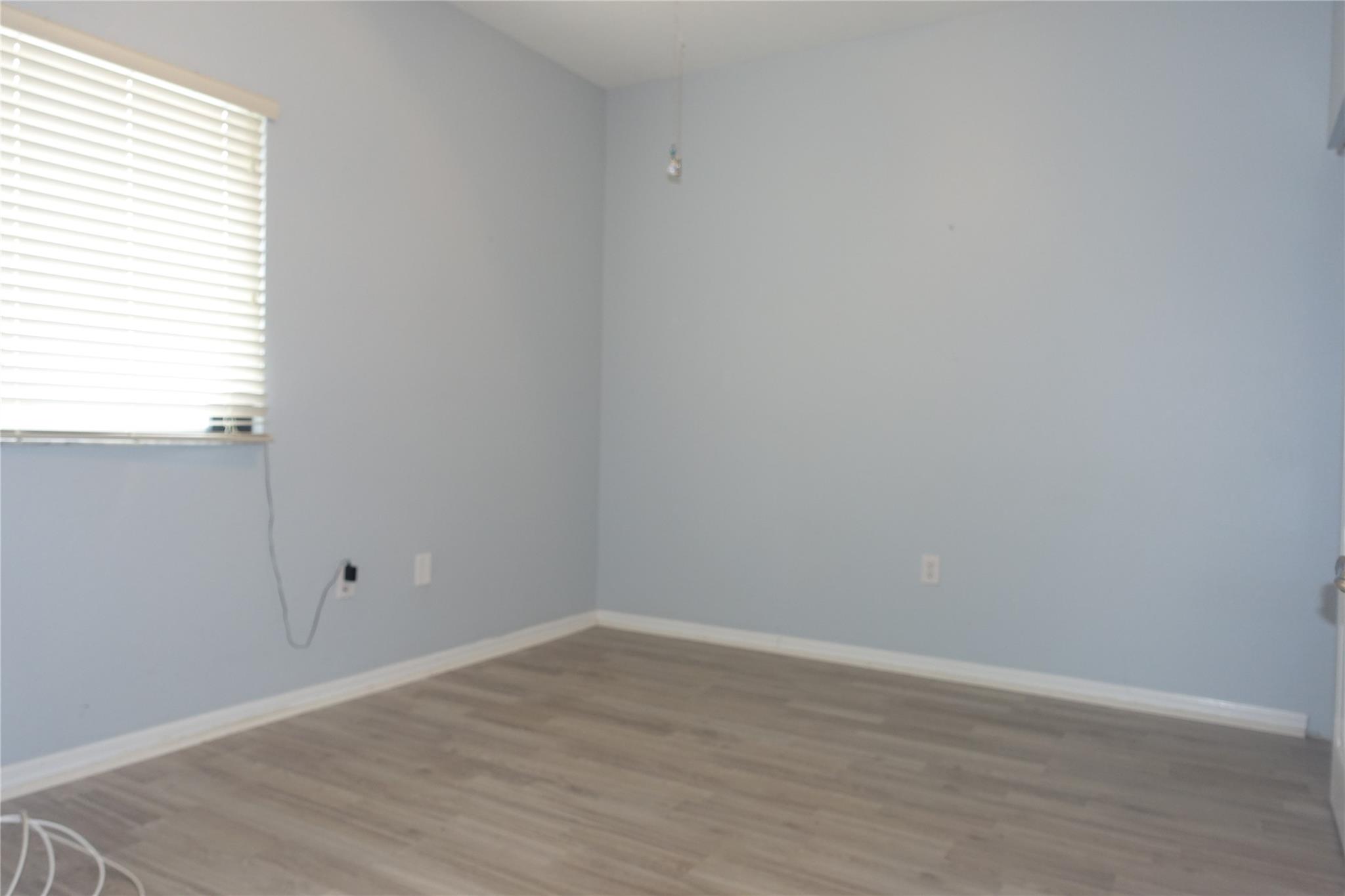 7755 Yardley Dr 404 Property Photo 27