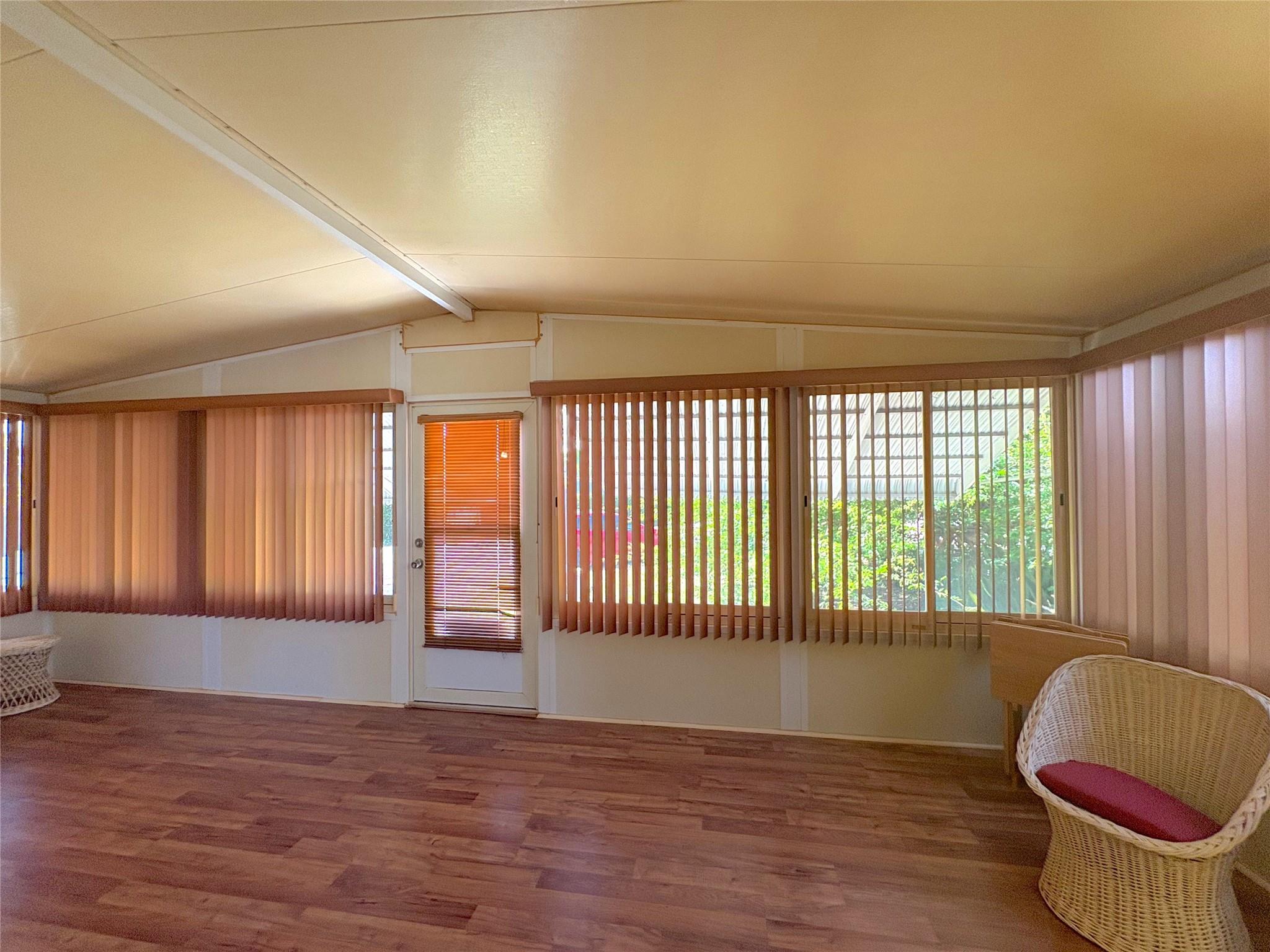 5650 Sw Cypress Dr Property Photo 5