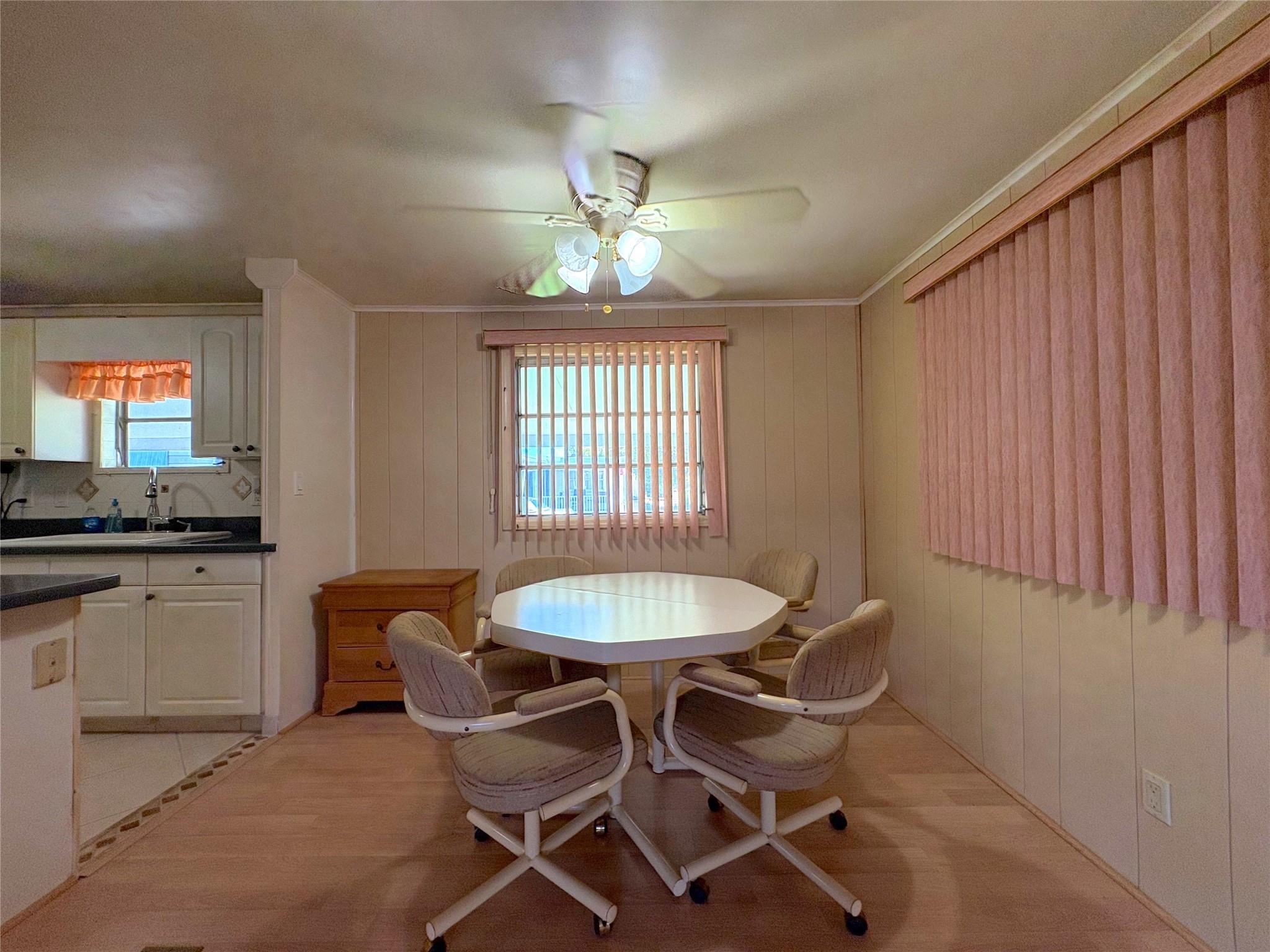 5650 Sw Cypress Dr Property Photo 9