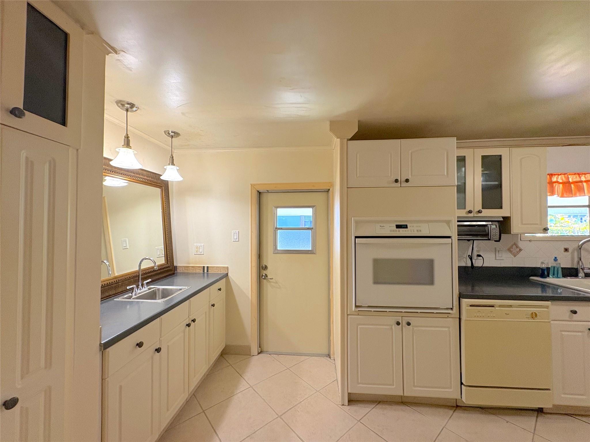 5650 Sw Cypress Dr Property Photo 15