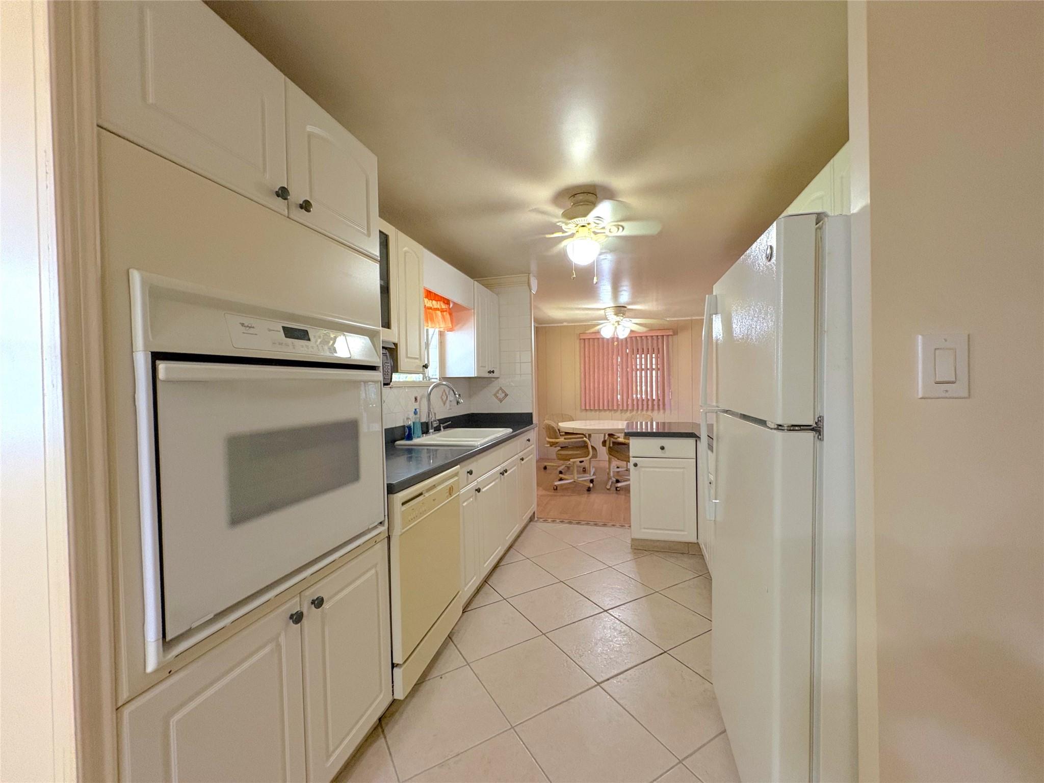 5650 Sw Cypress Dr Property Photo 16