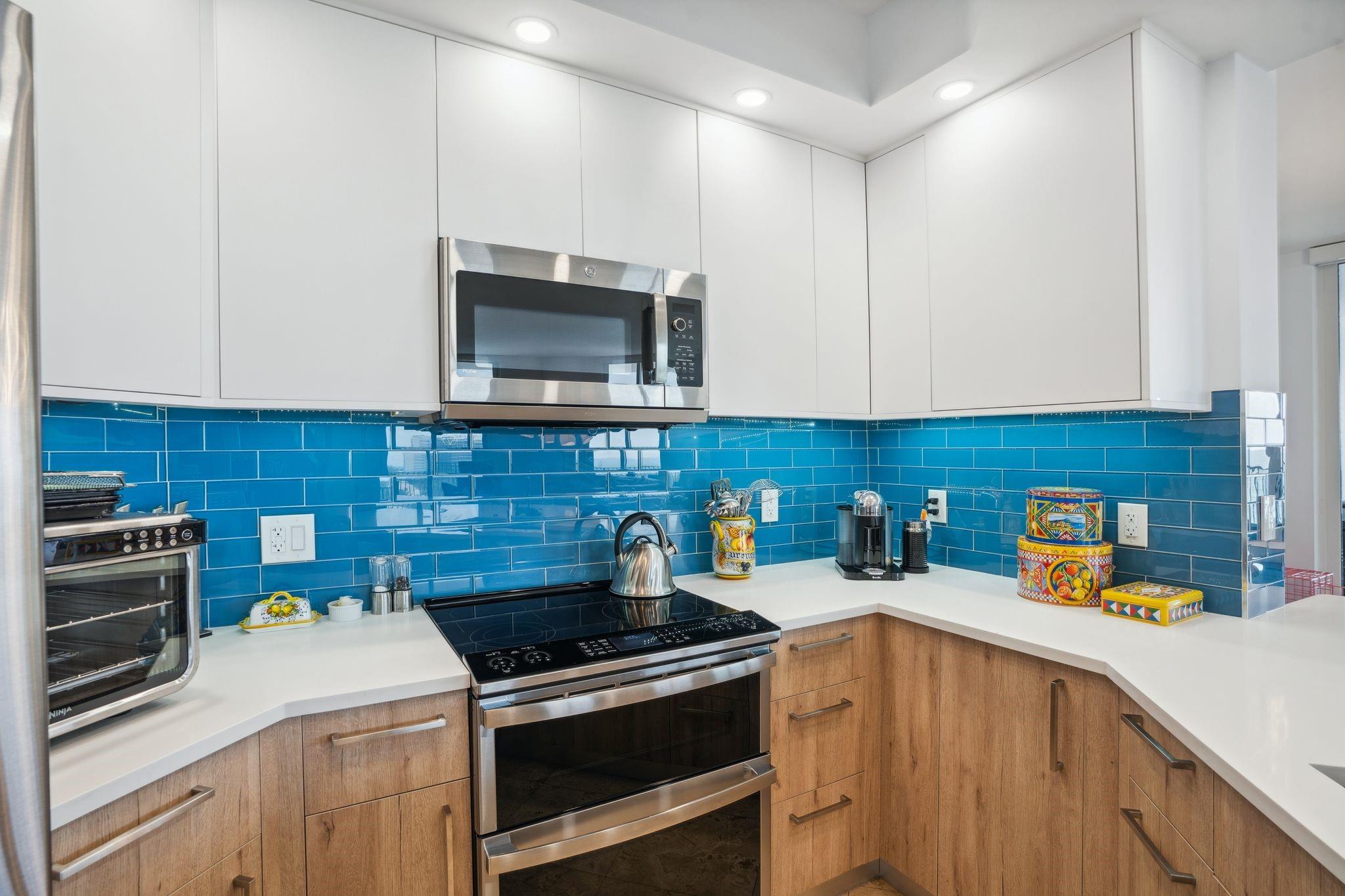 100 S Birch Rd 1001 Property Photo 18