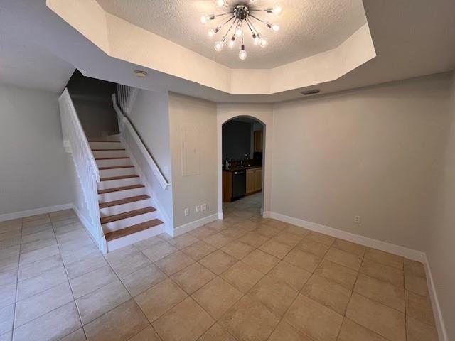 2304 Anchor Ct Property Photo 2