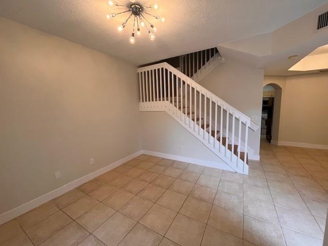 2304 Anchor Ct Property Photo 4