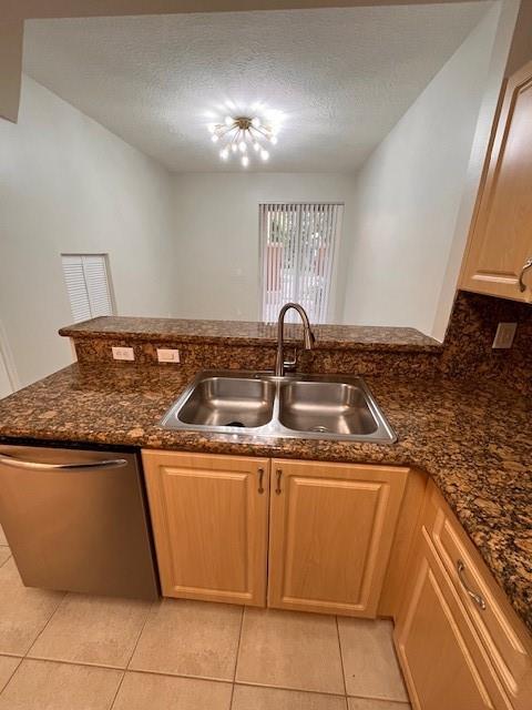 2304 Anchor Ct Property Photo 7