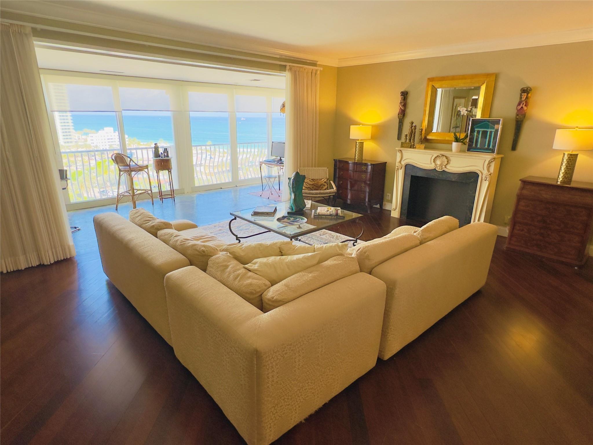 1 Las Olas Circle Ph3 Property Photo 9
