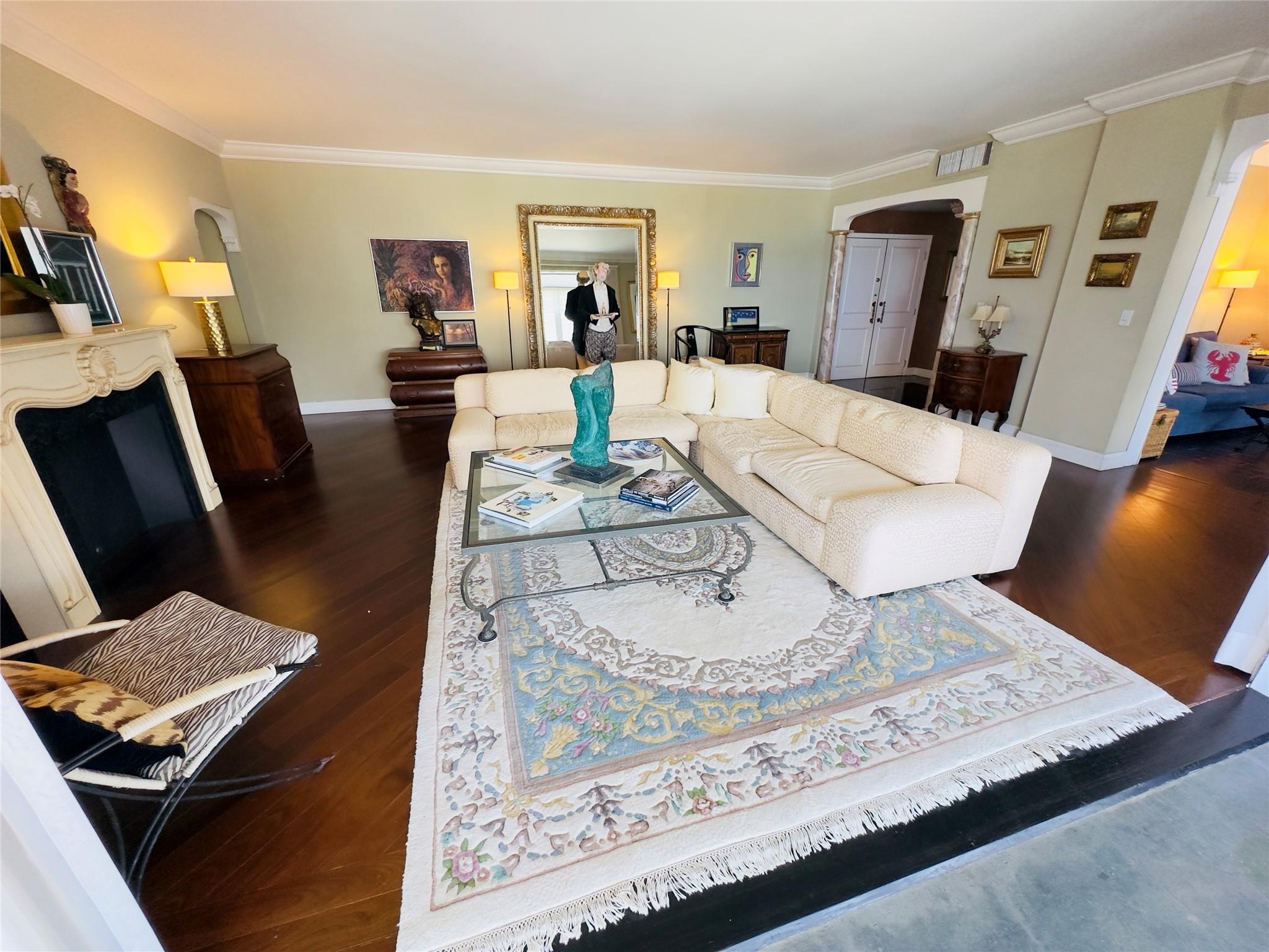 1 Las Olas Circle Ph3 Property Photo 13
