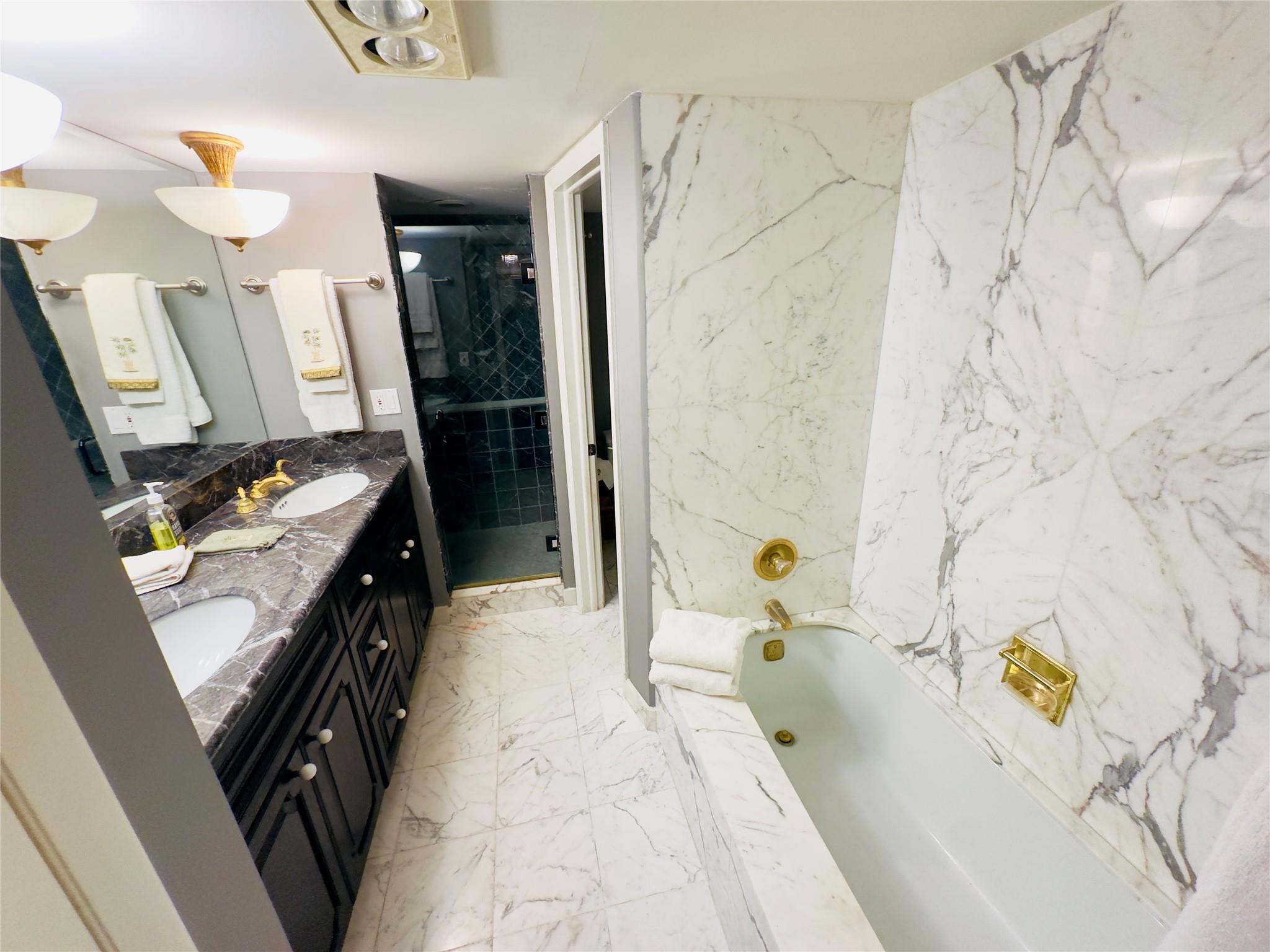 1 Las Olas Circle Ph3 Property Photo 30