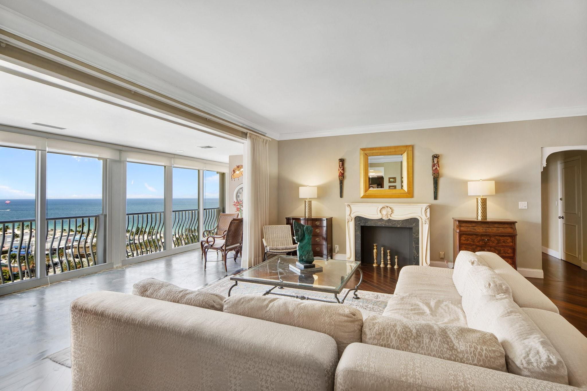 1 Las Olas Circle Ph3 Property Photo 3