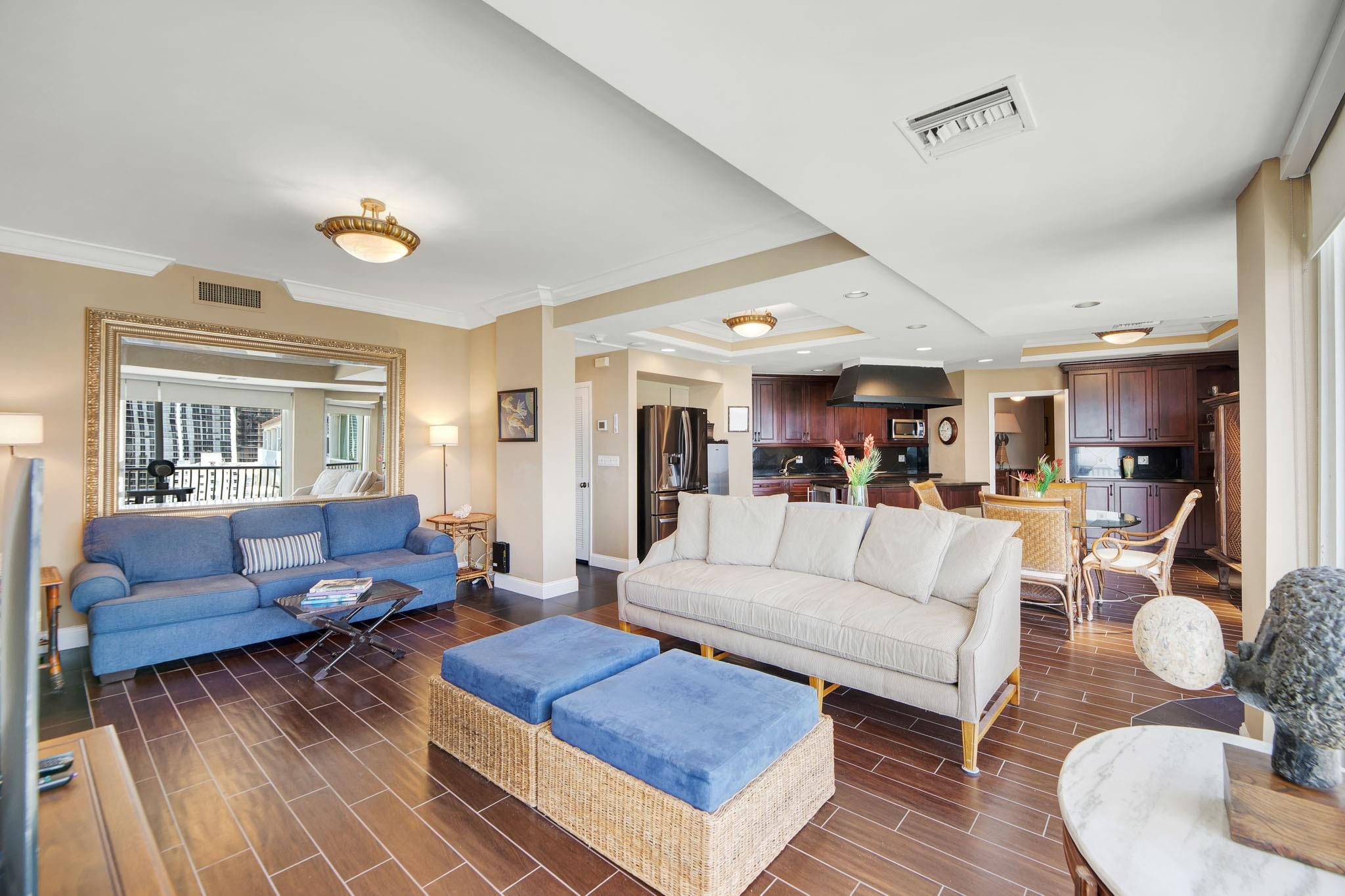 1 Las Olas Circle Ph3 Property Photo 12