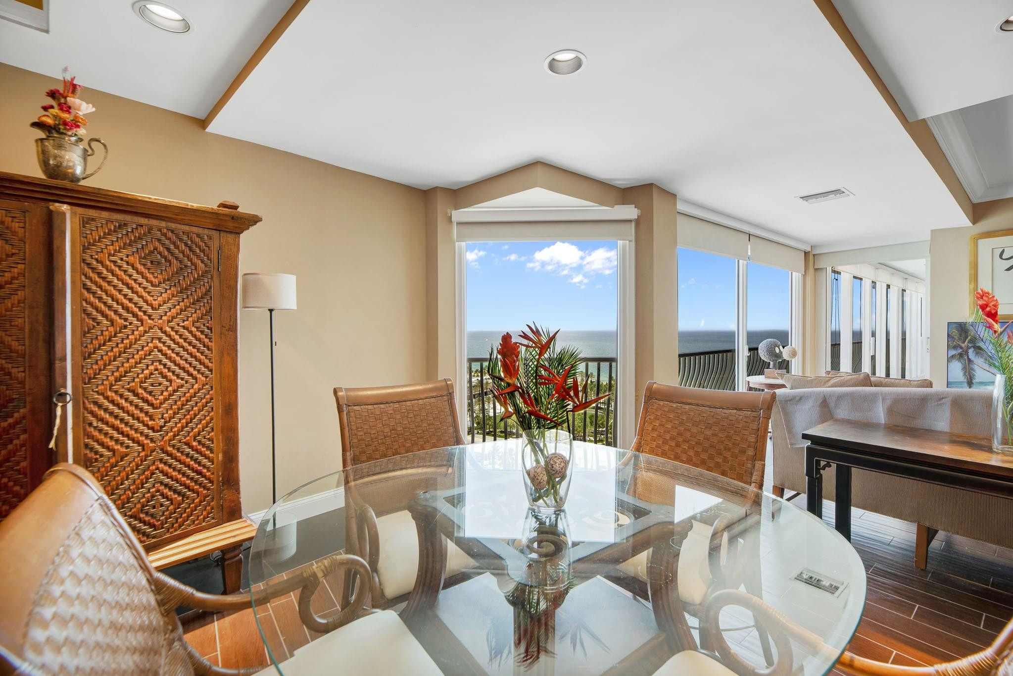 1 Las Olas Circle Ph3 Property Photo 18