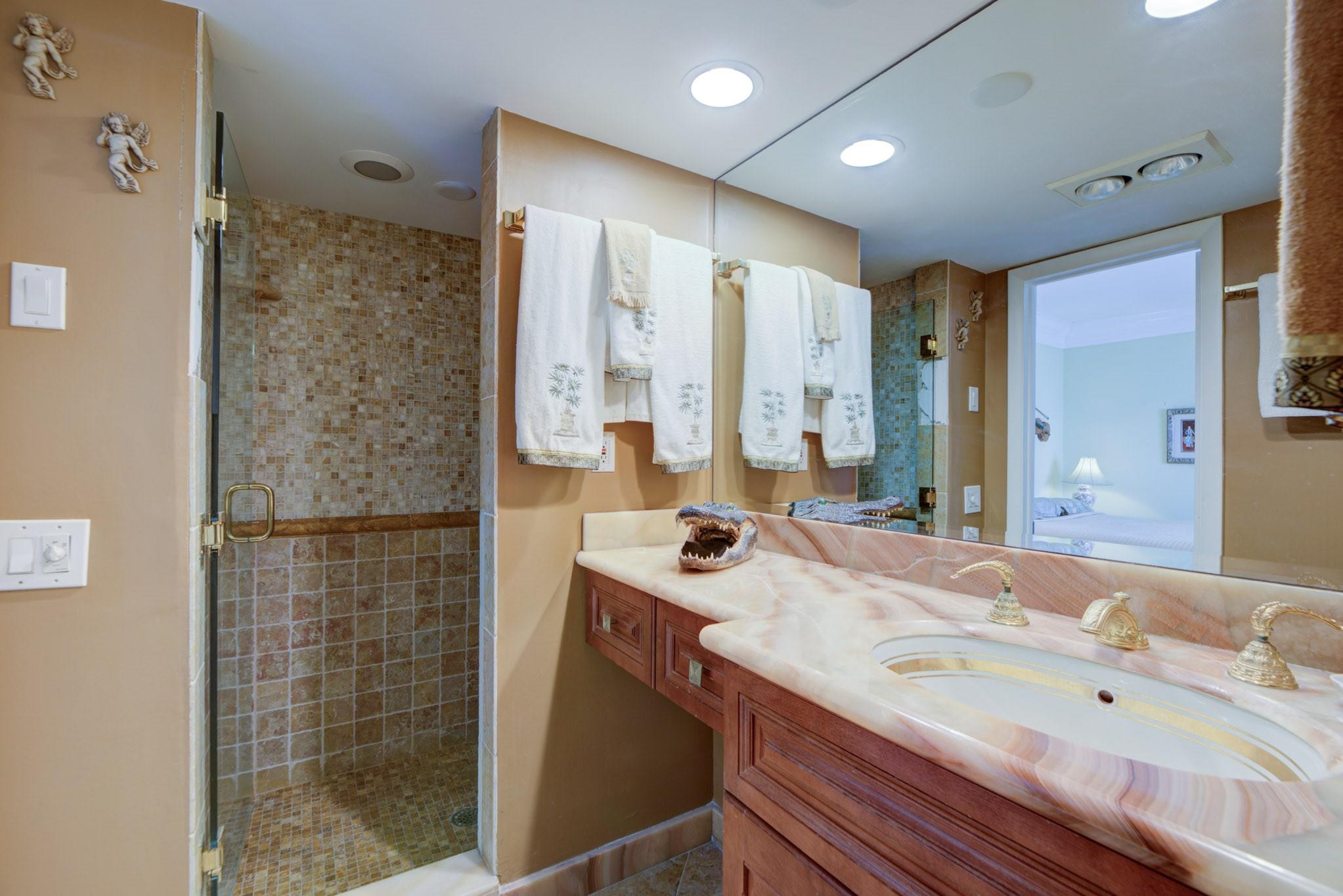 1 Las Olas Circle Ph3 Property Photo 30