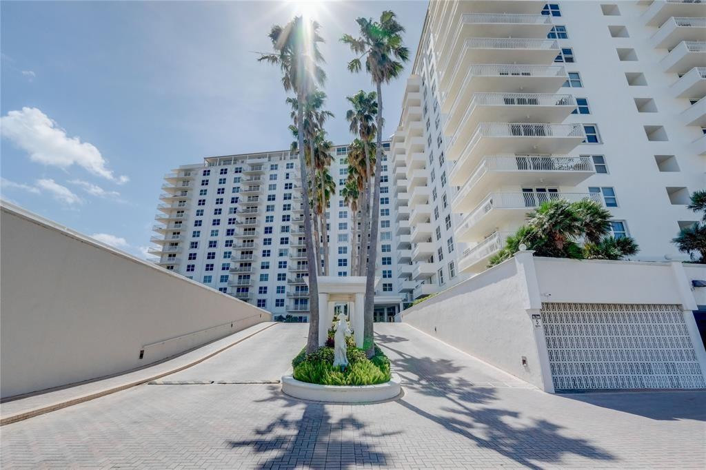 1 Las Olas Circle Ph3 Property Photo 41