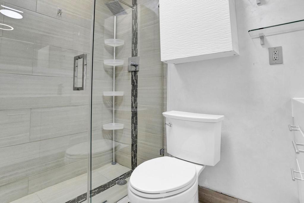 4497 Treasure Cove Dr Property Photo 15