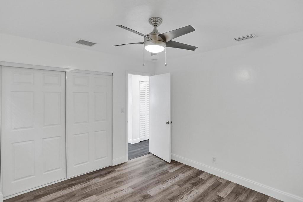 4497 Treasure Cove Dr Property Photo 21
