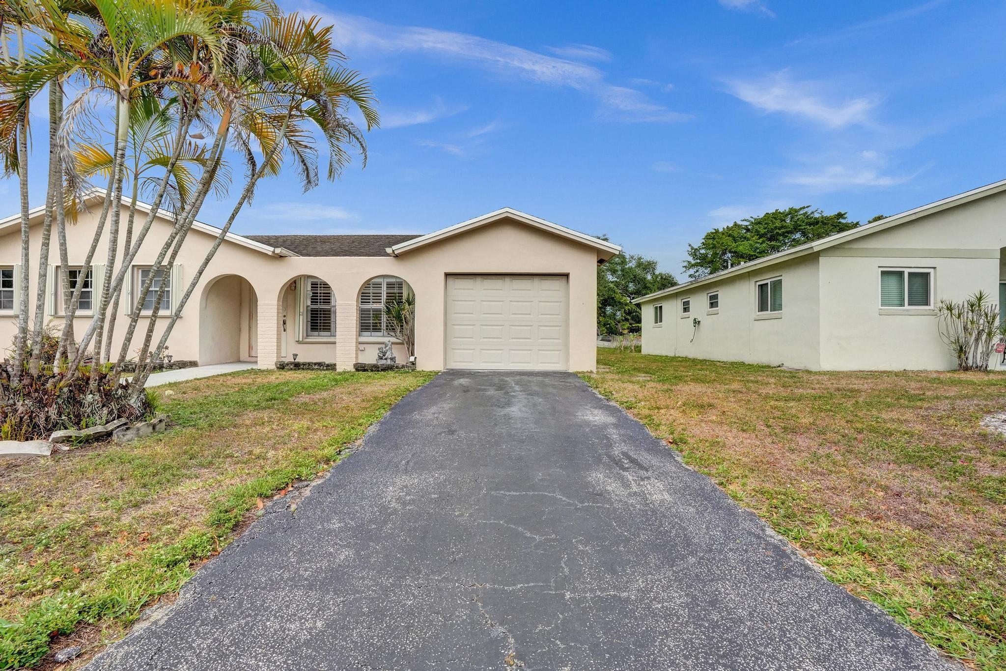 22765 Sw 65th Ter Property Photo 1