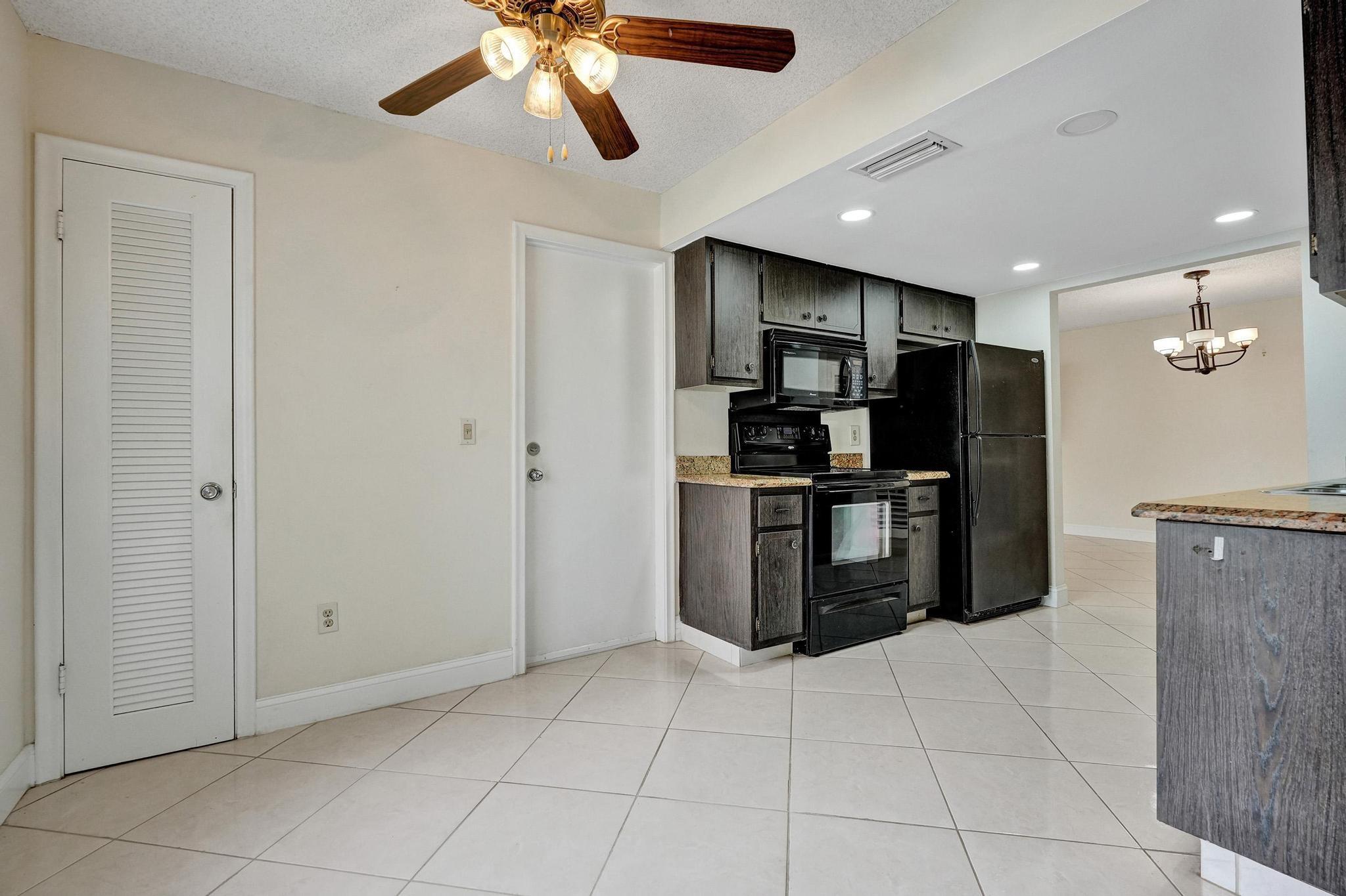 22765 Sw 65th Ter Property Photo 17