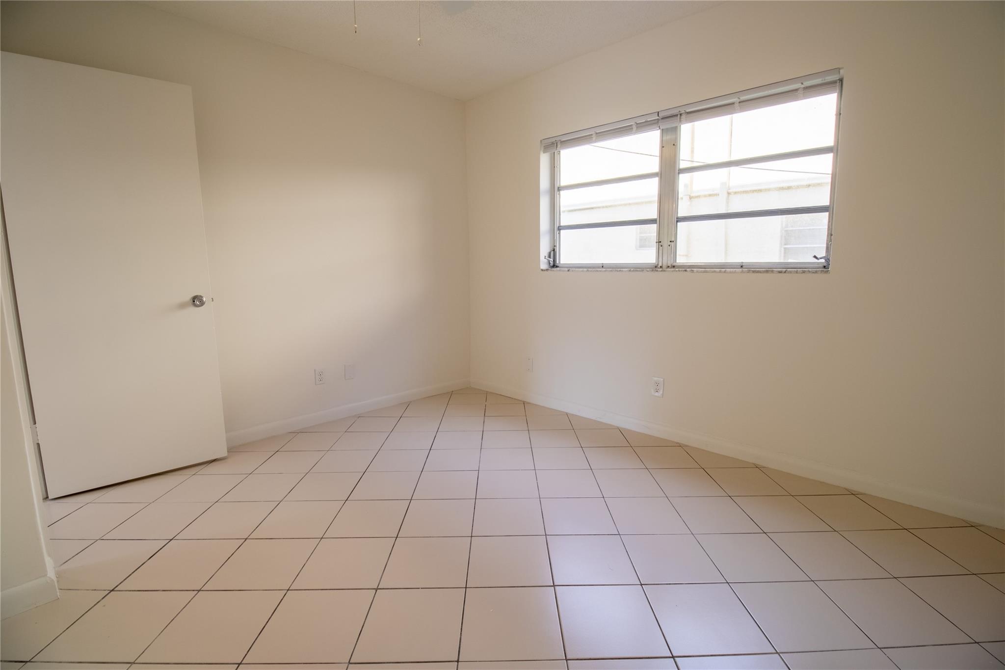 1417 Sw 2 Street 3 Property Photo 10