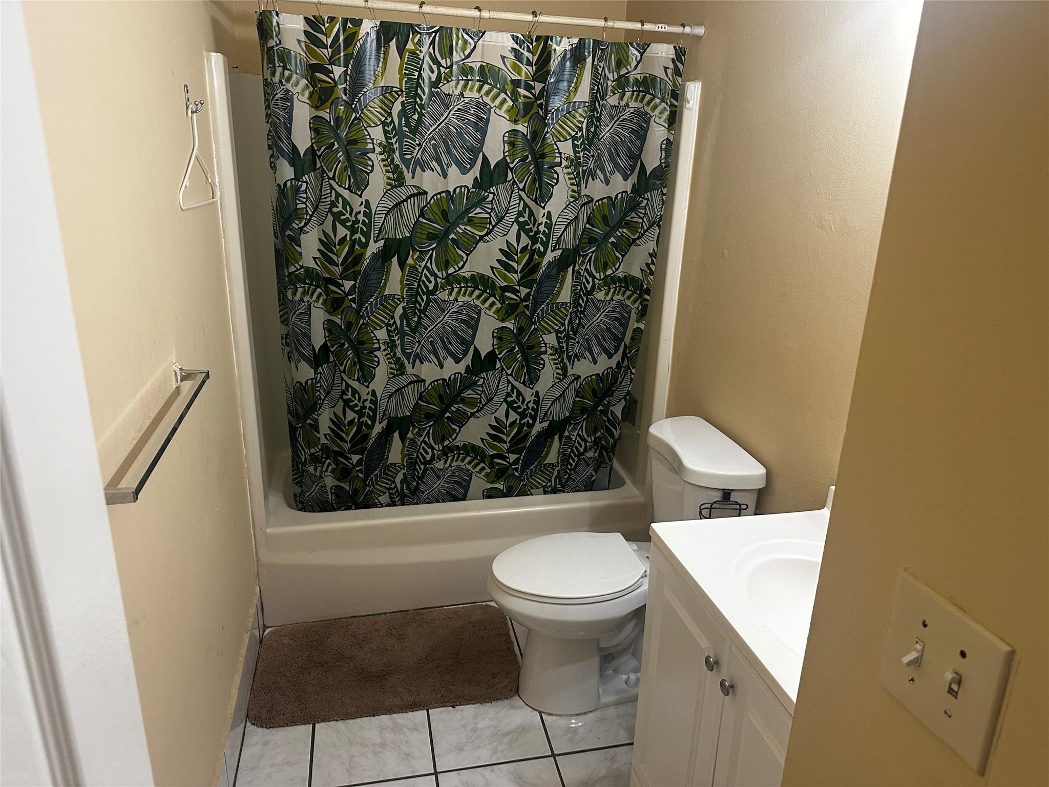 4323 Nw 3rd Te 4323 Property Photo 7