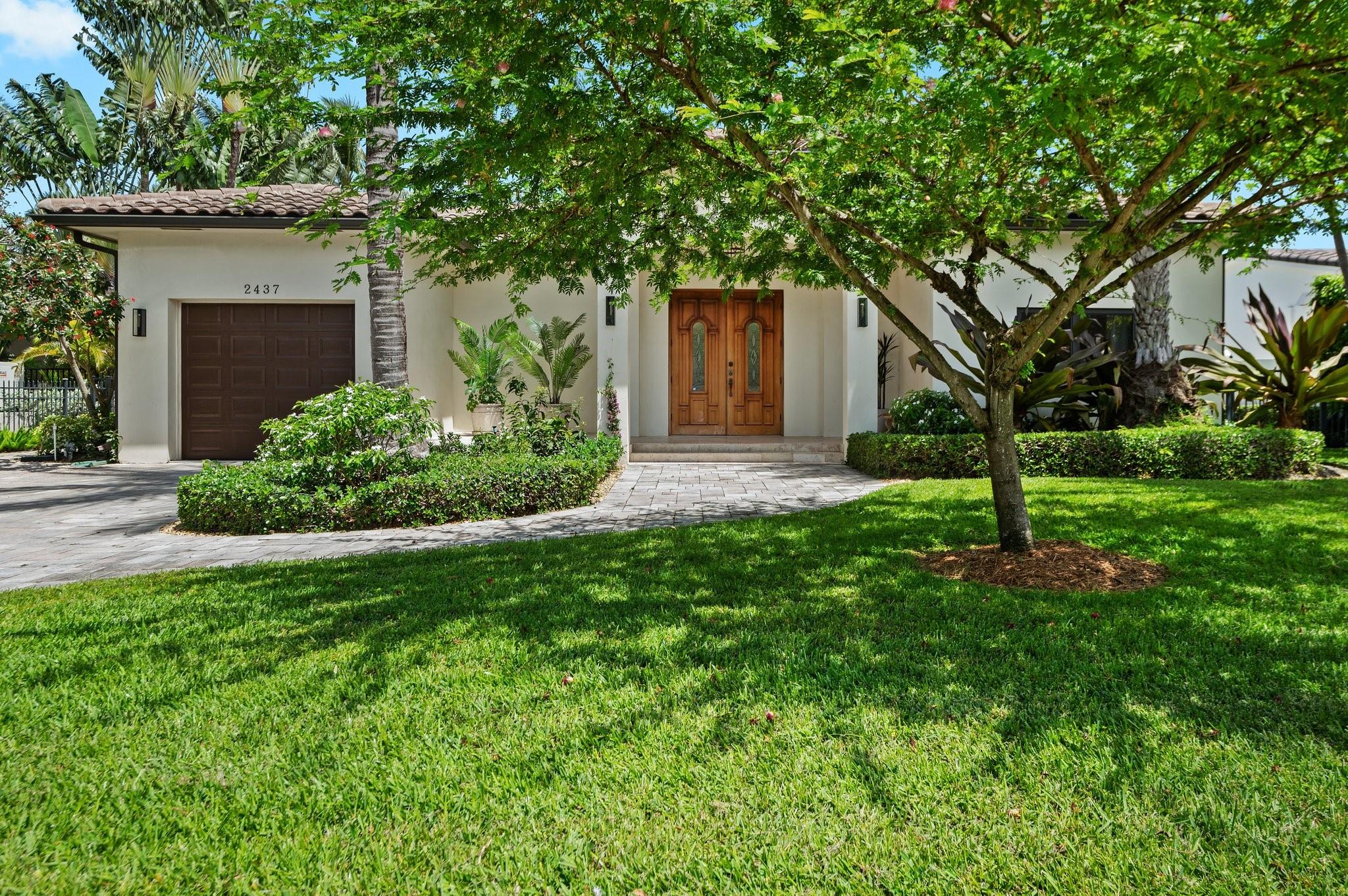 2437 Castilla Isle Property Photo 2