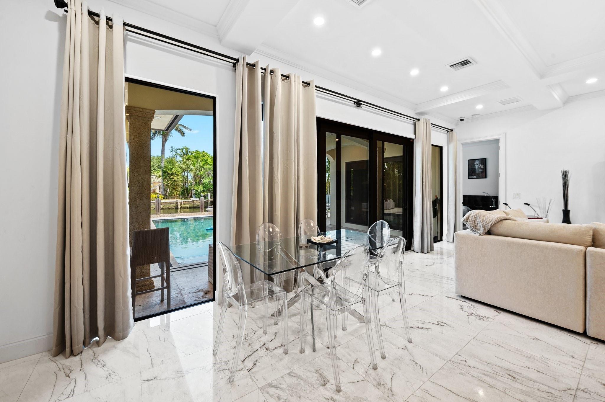 2437 Castilla Isle Property Photo 7