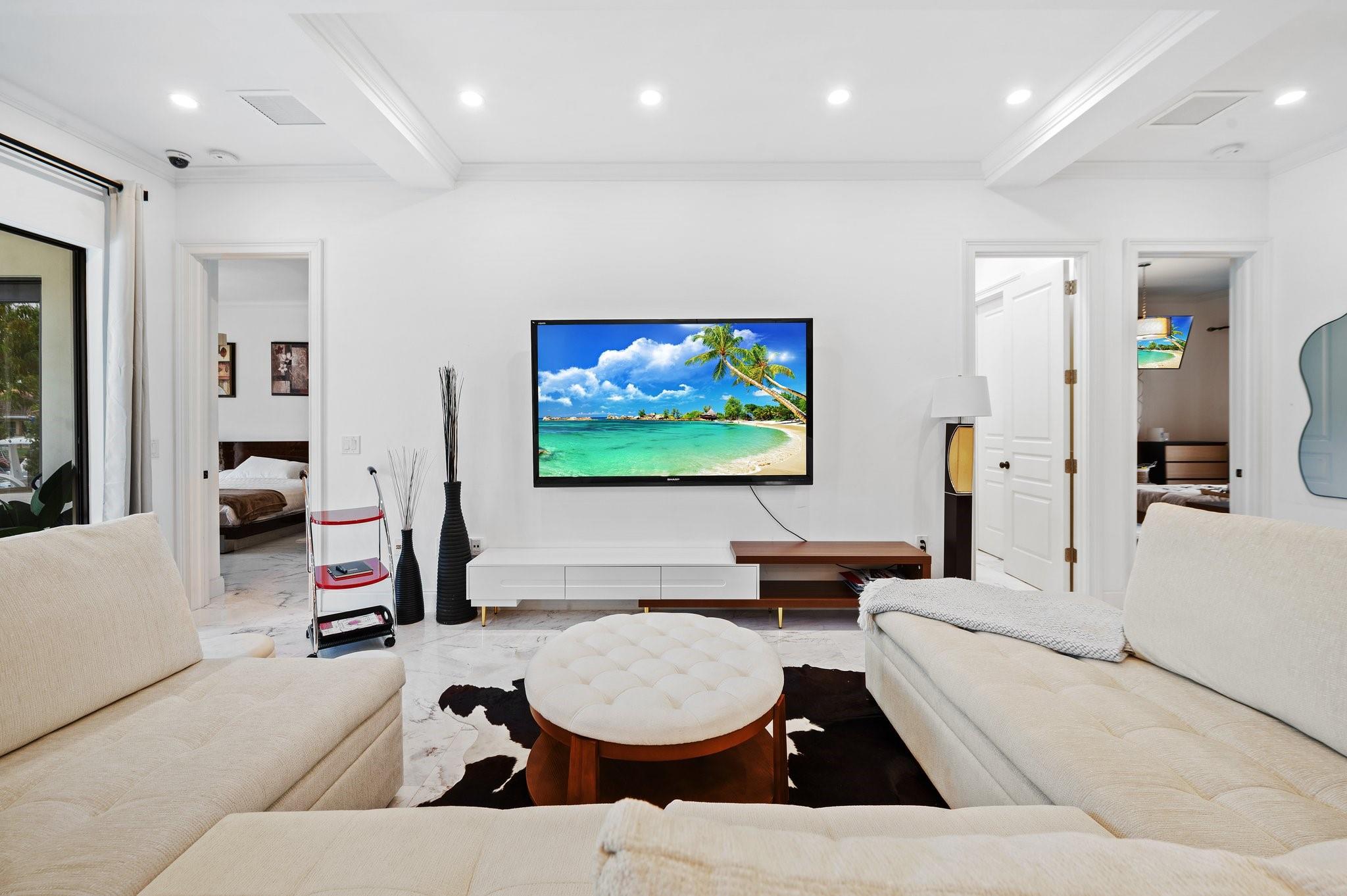 2437 Castilla Isle Property Photo 11