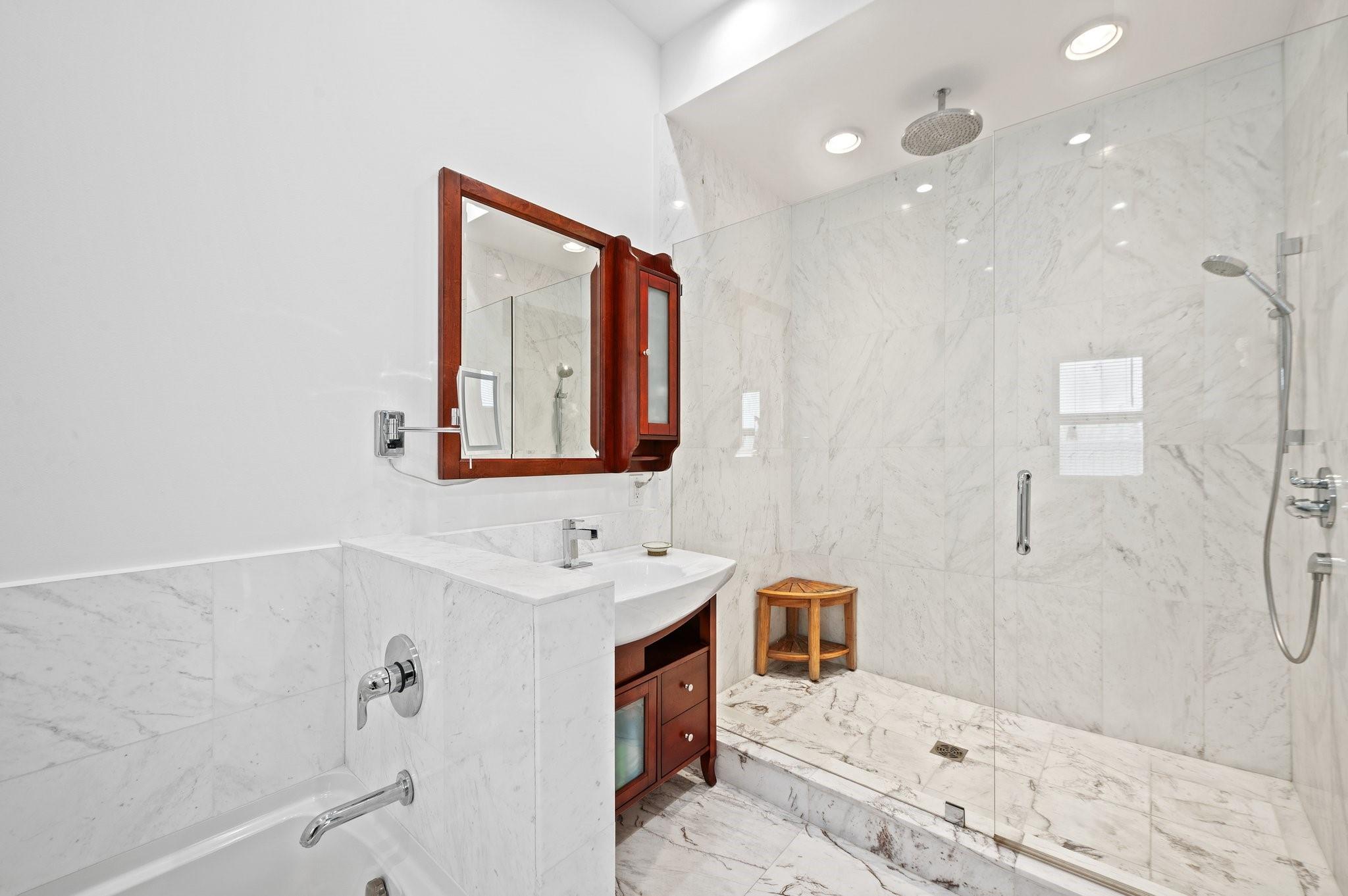 2437 Castilla Isle Property Photo 21