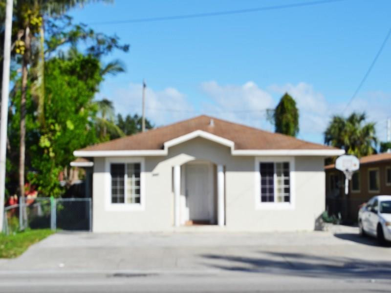 2911 Nw 135th Street Property Photo 1