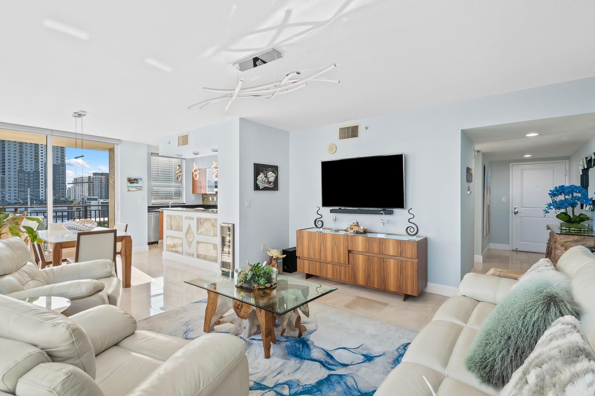600 W Las Olas Blvd 1207s Property Photo 2