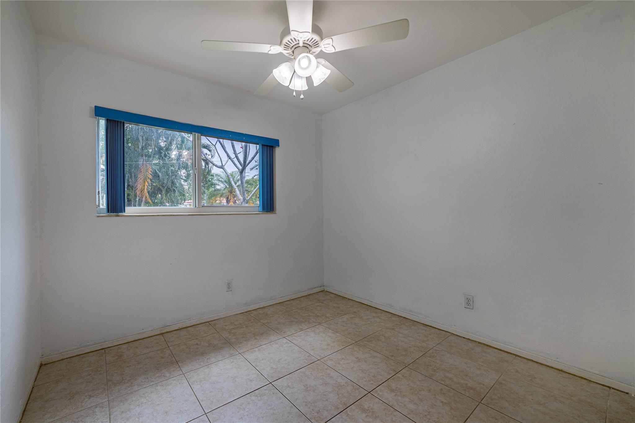 1462 Sw 16th Ter Property Photo 18