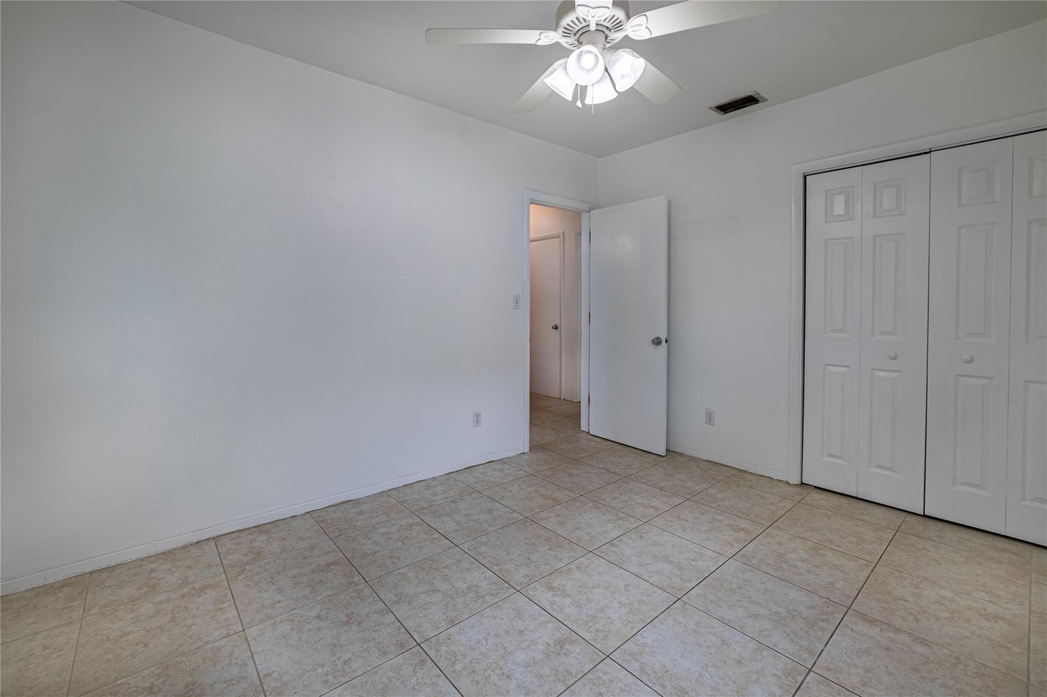 1462 Sw 16th Ter Property Photo 22
