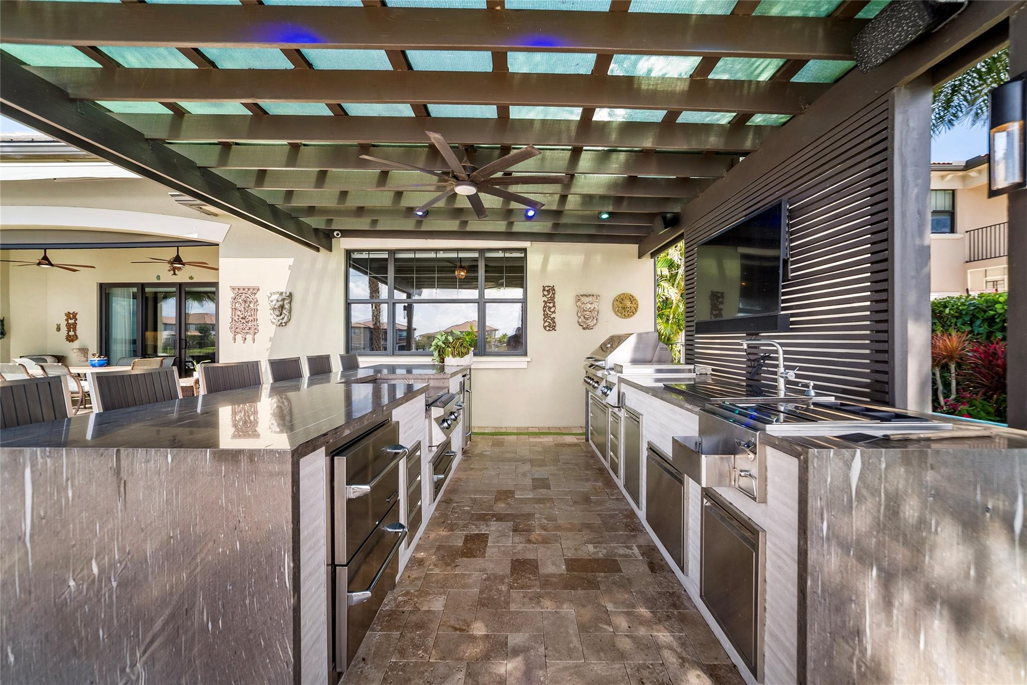 8825 Watercrest Cir E. Property Photo 6