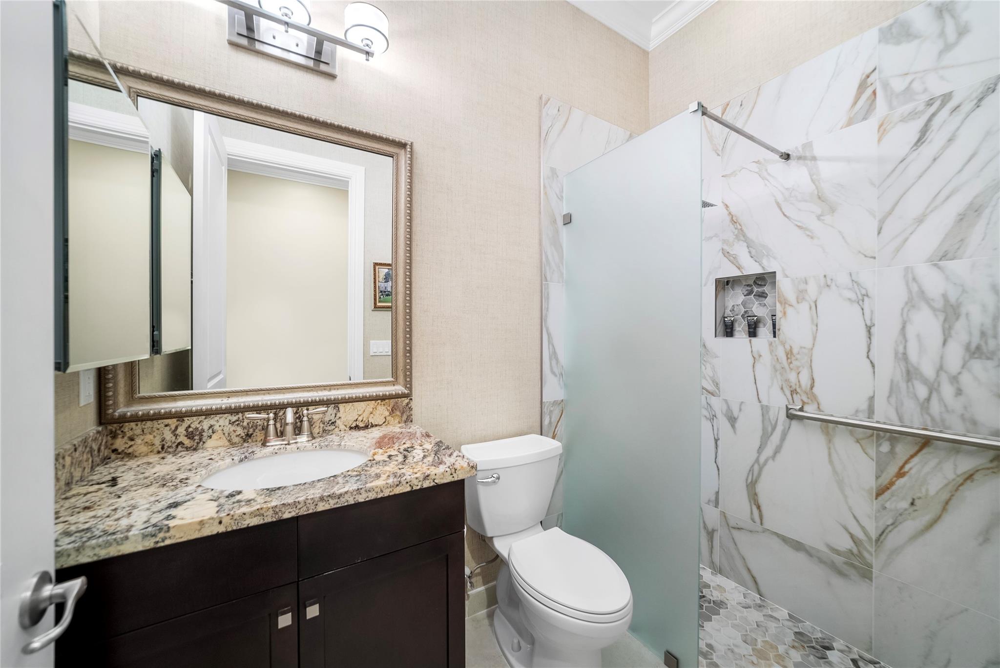 8825 Watercrest Cir E. Property Photo 29