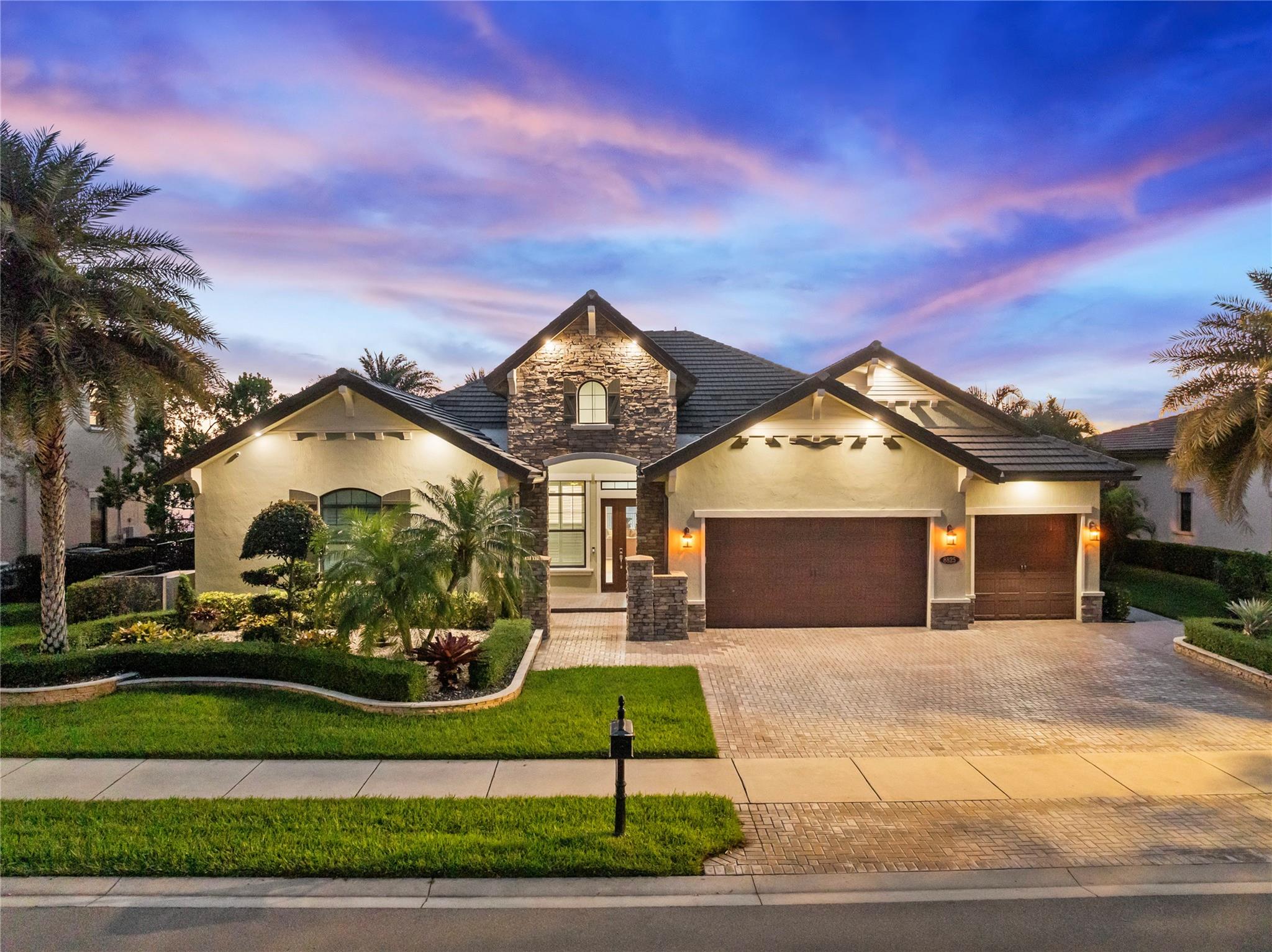 8825 Watercrest Cir E. Property Photo 86