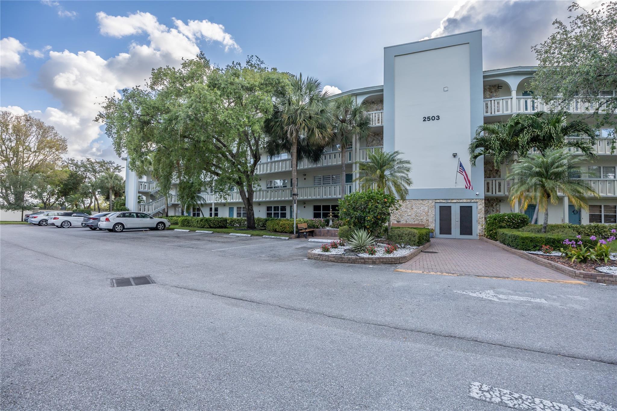2503 Antigua Ter B3 Property Photo 1