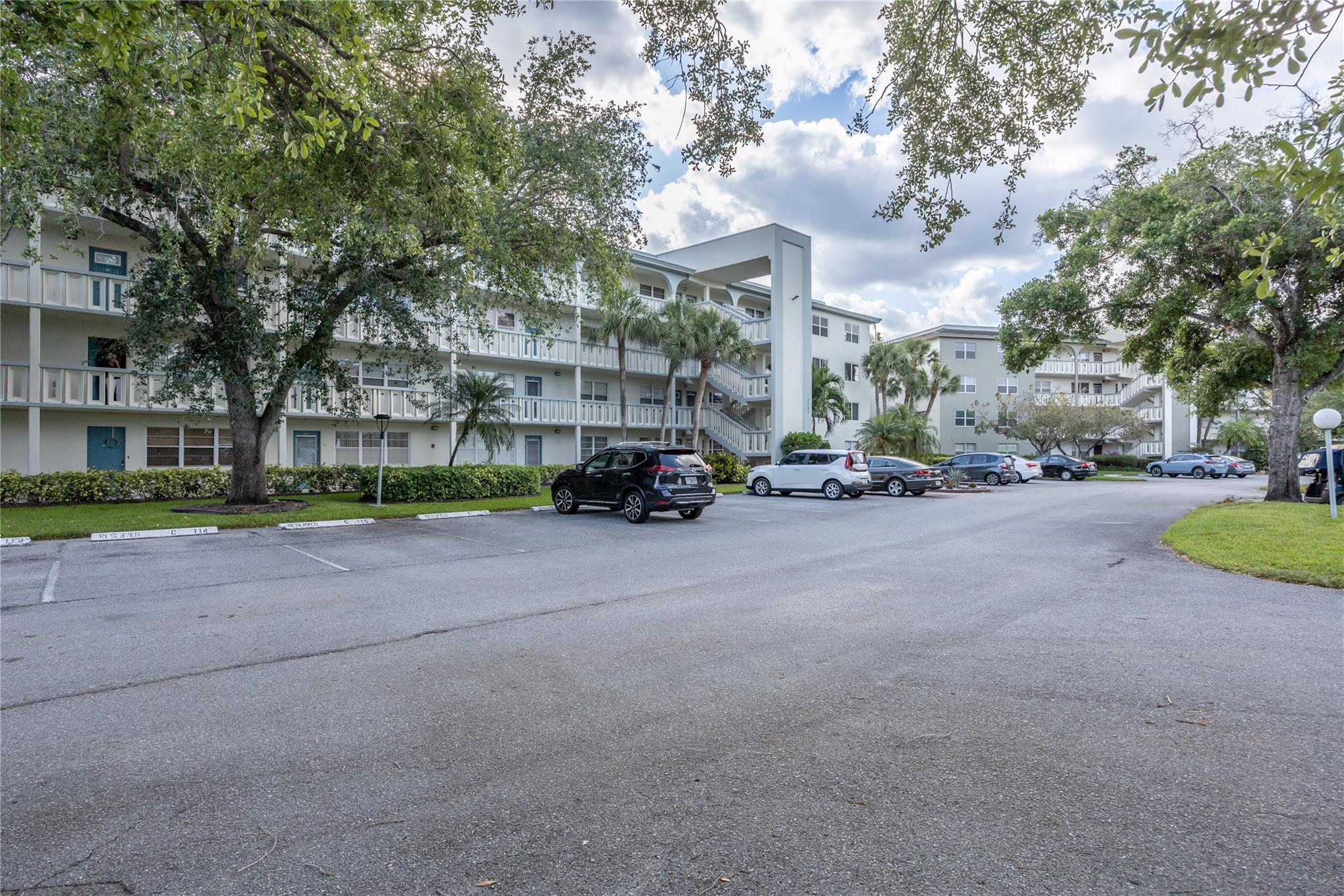 2503 Antigua Ter B3 Property Photo 2