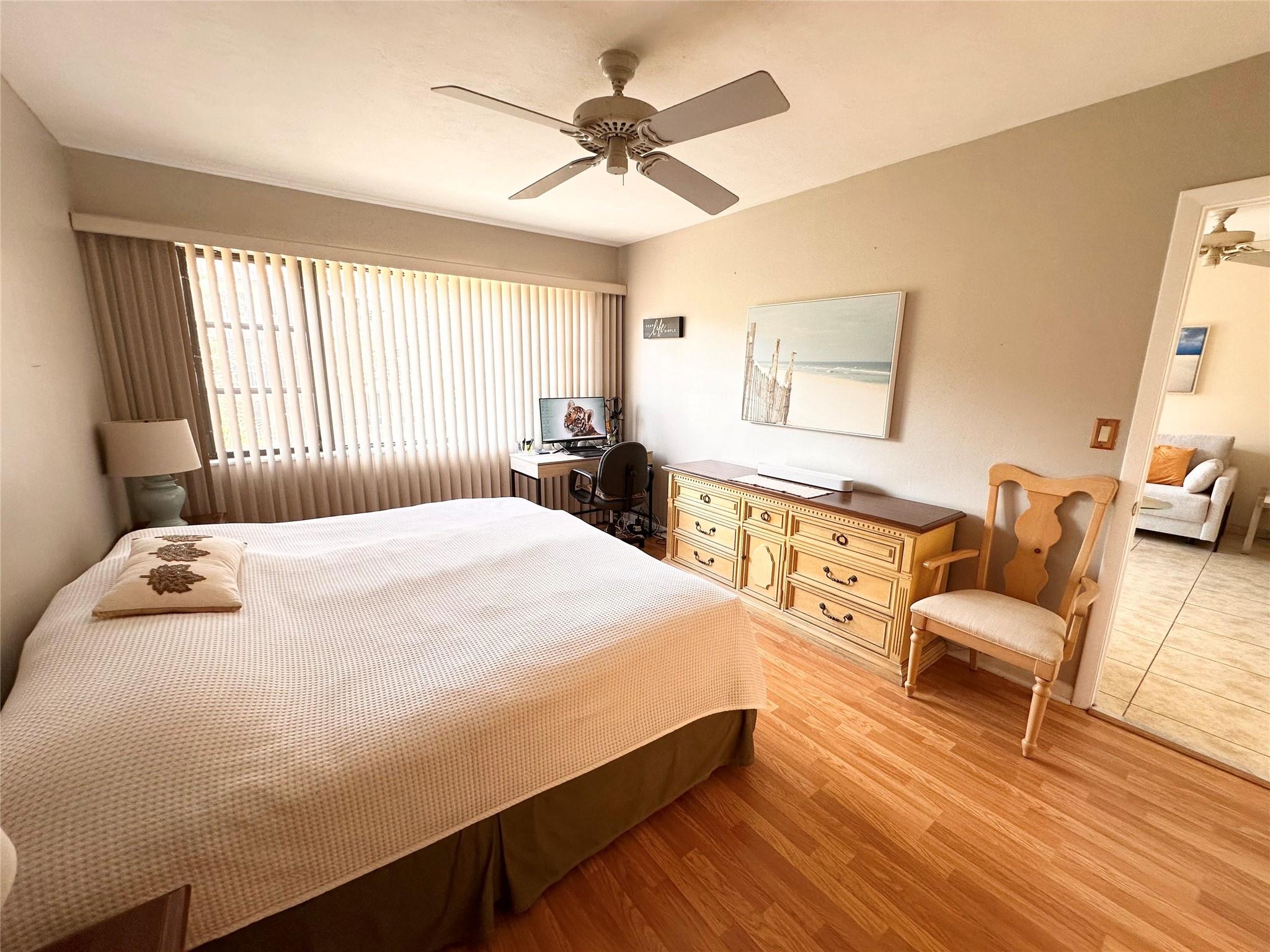 6010 S Falls Circle Dr 305 Property Photo 16