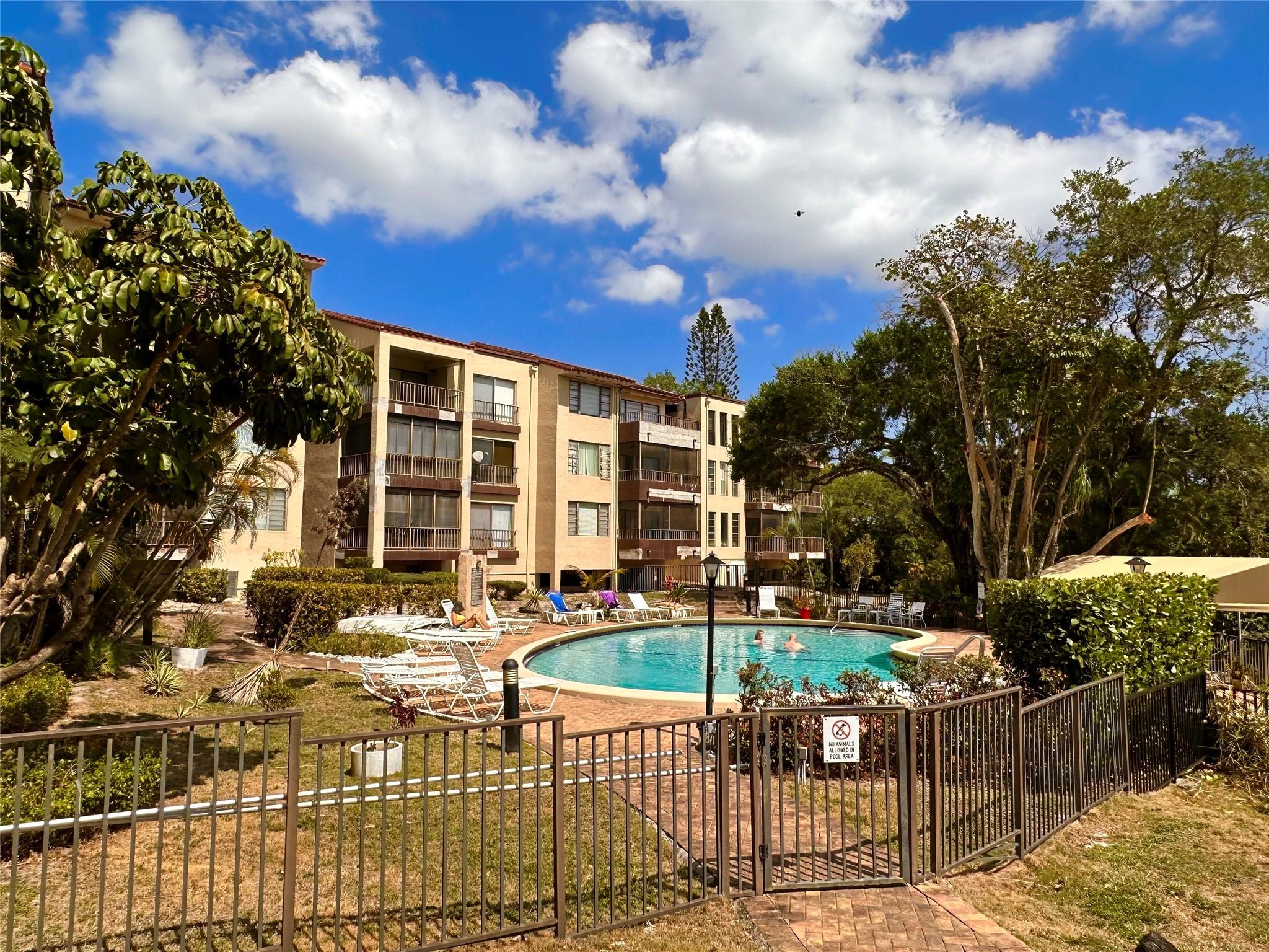6010 S Falls Circle Dr 305 Property Photo 20