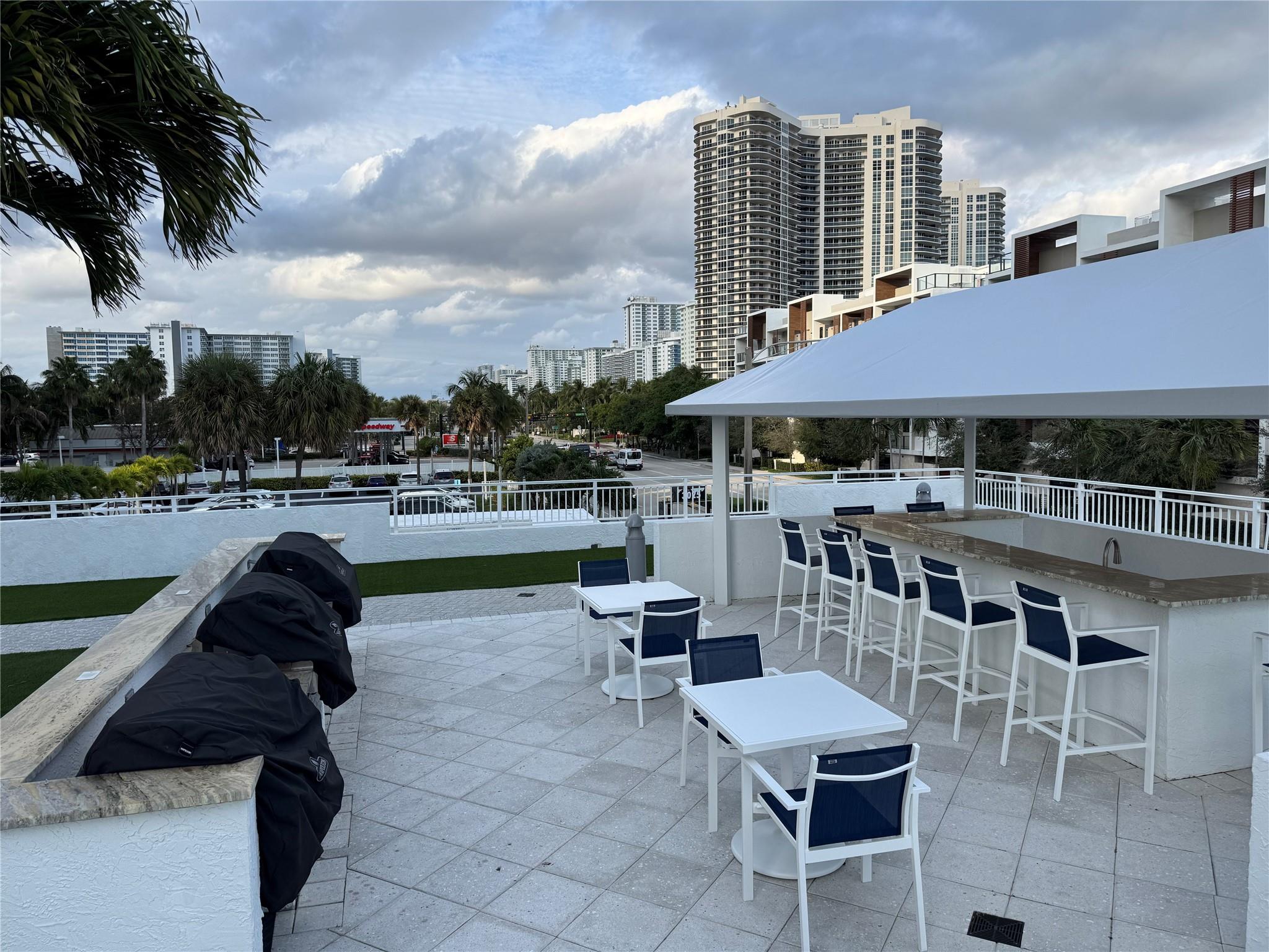 3015 N Ocean Blvd 15a Property Photo 6