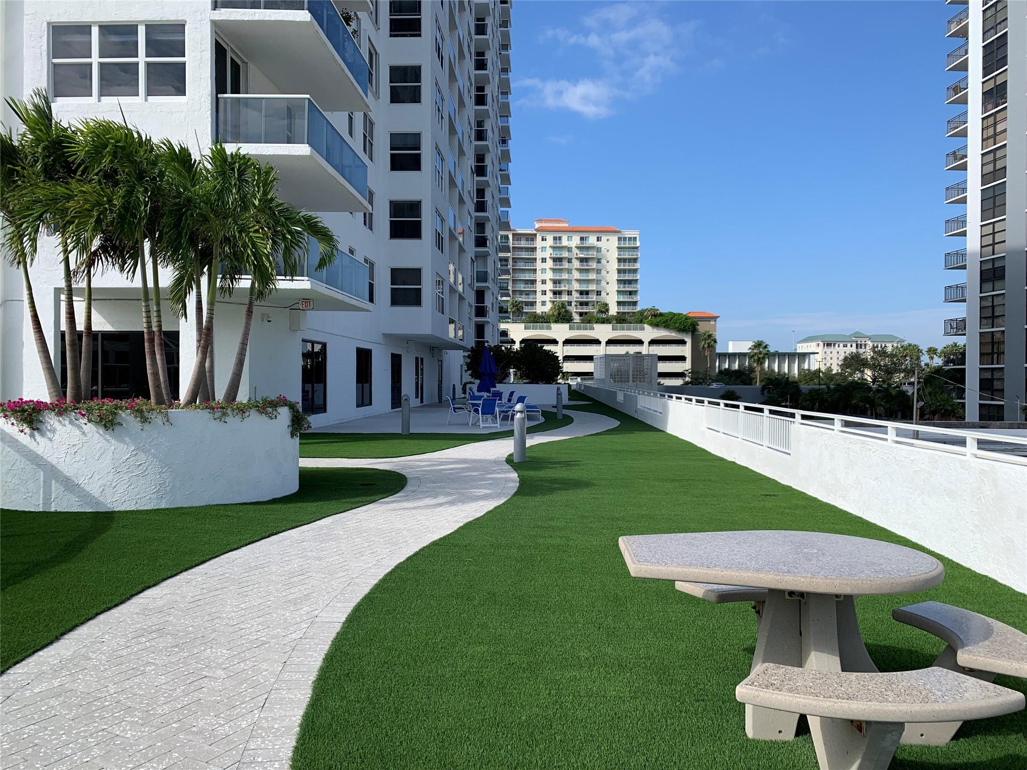3015 N Ocean Blvd 15a Property Photo 8