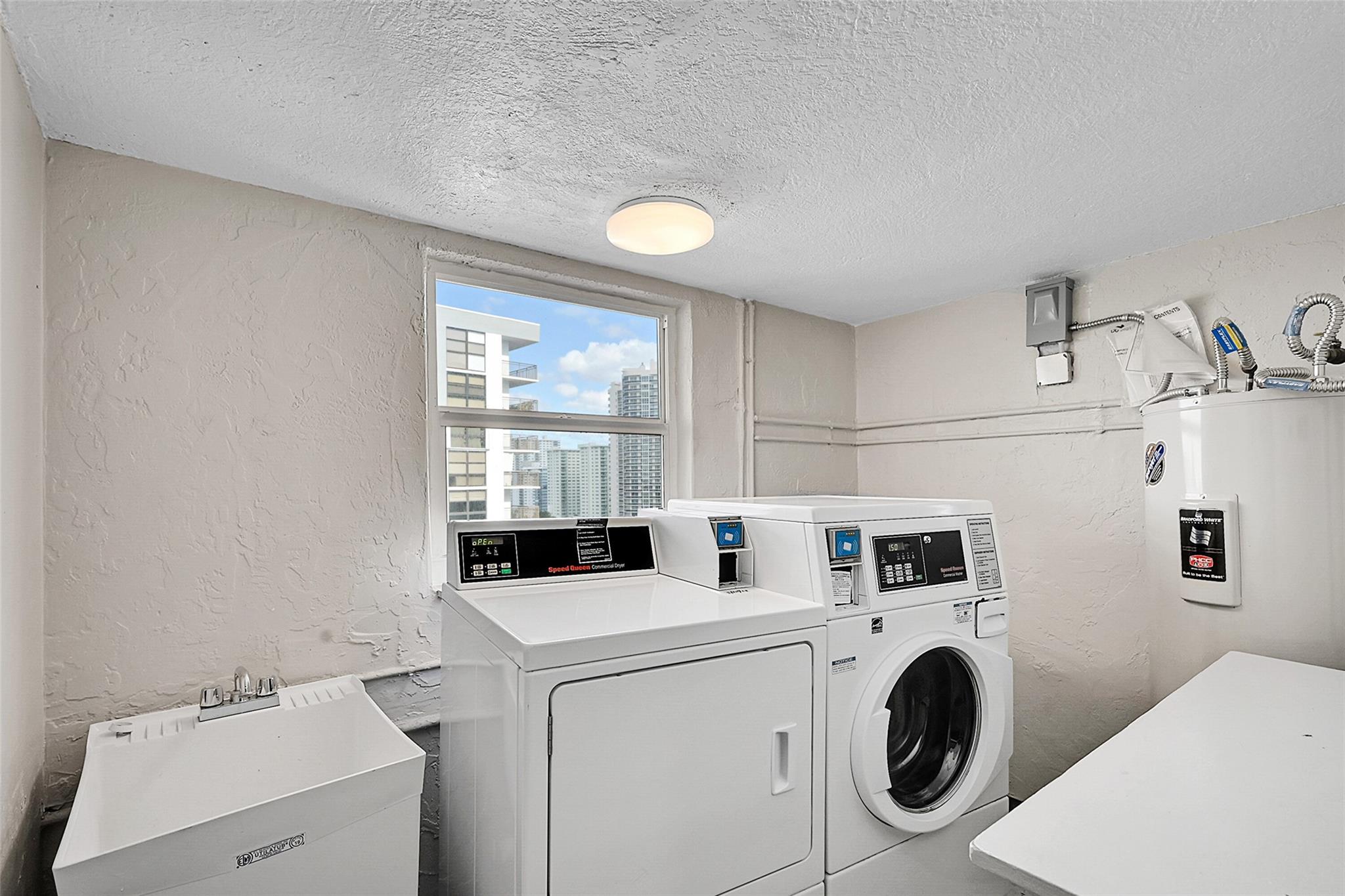 3015 N Ocean Blvd 15a Property Photo 24