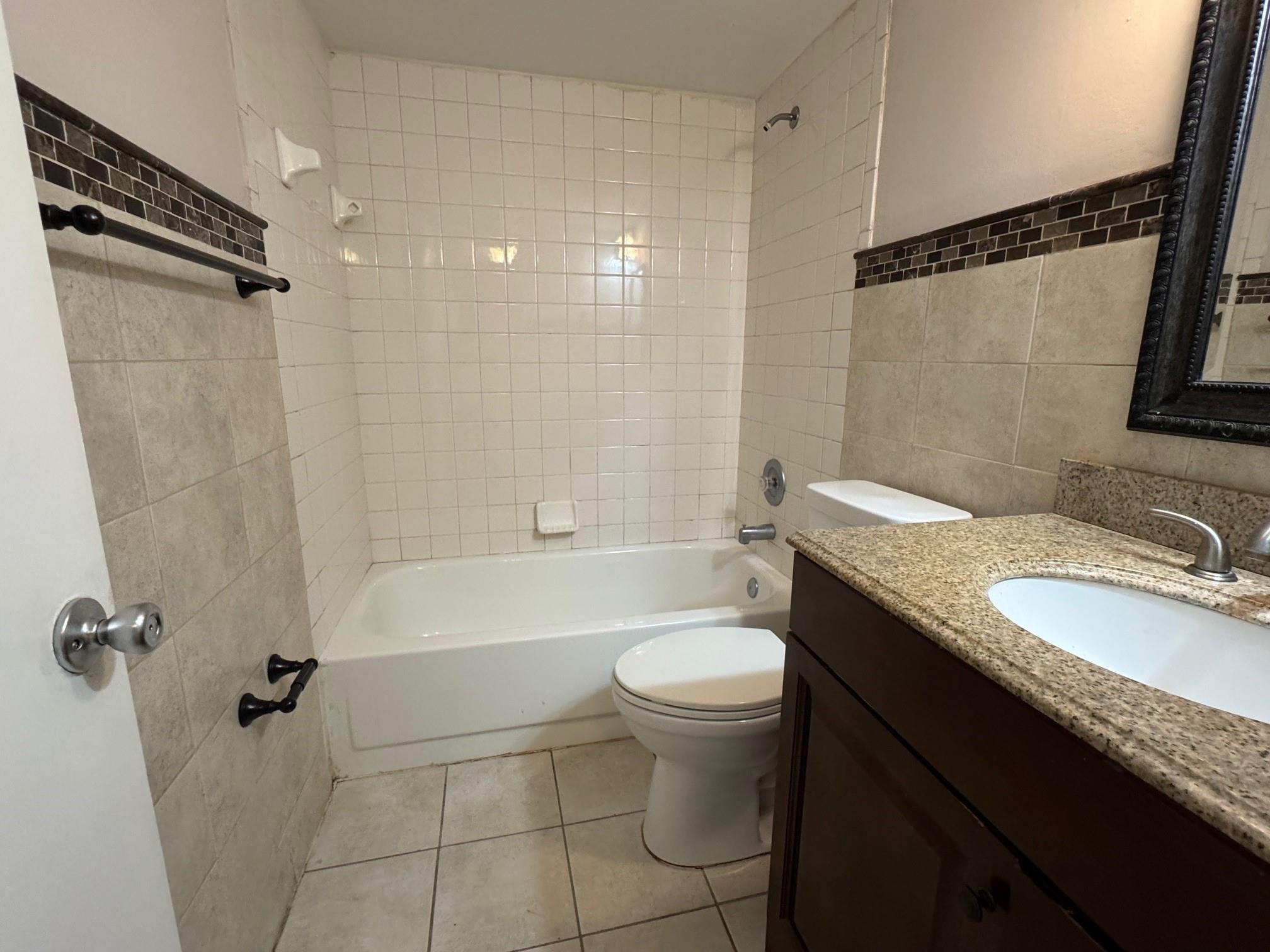 702 Gardens Dr 103 Property Photo 10