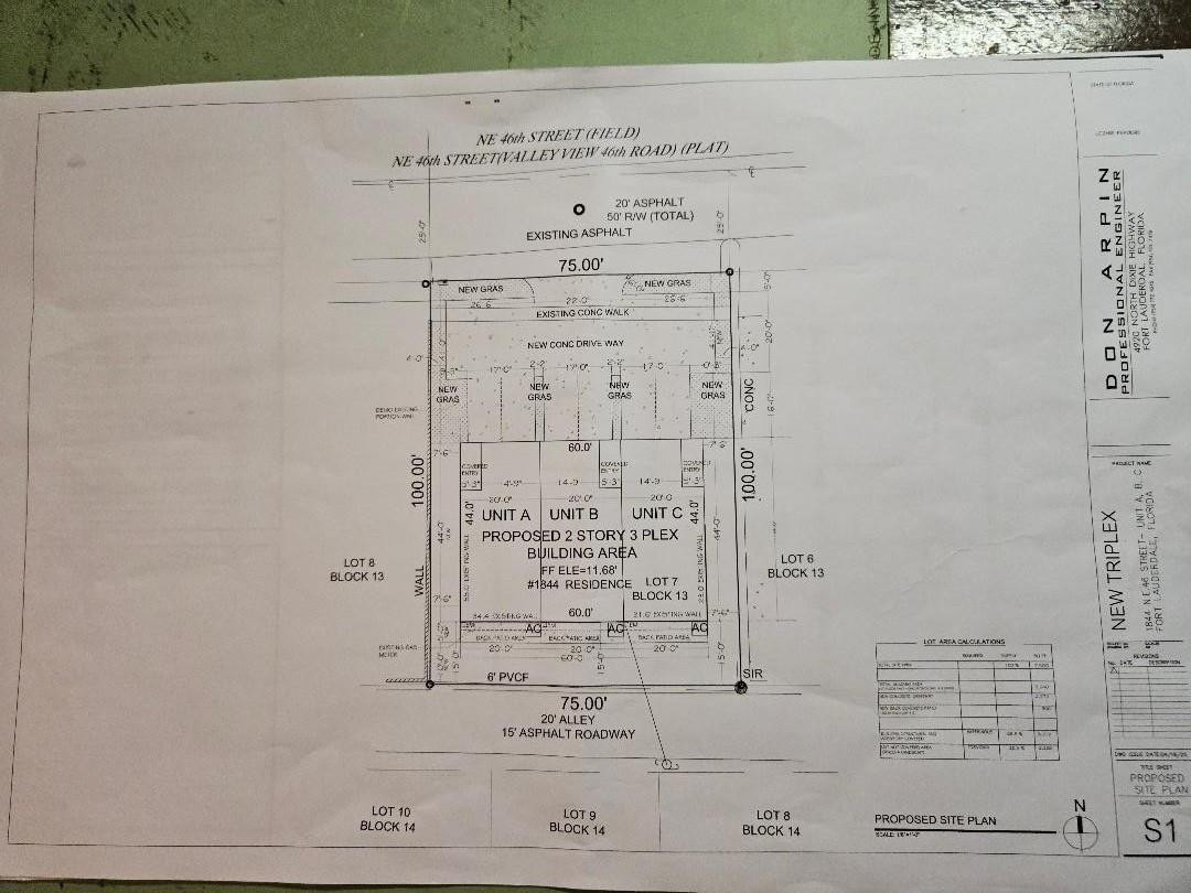 F10500062 Property Photo 2