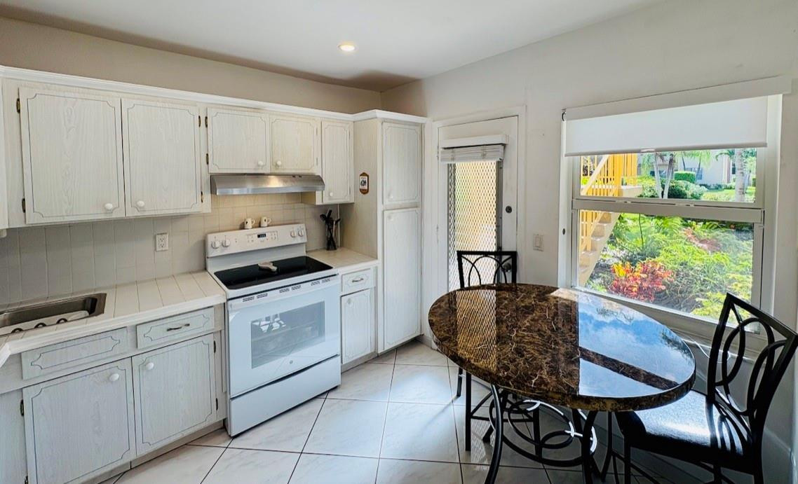 1250 Atlantic Shores Boulevard 110, Hallandale Beach, Fl 33009 Property Photo 1