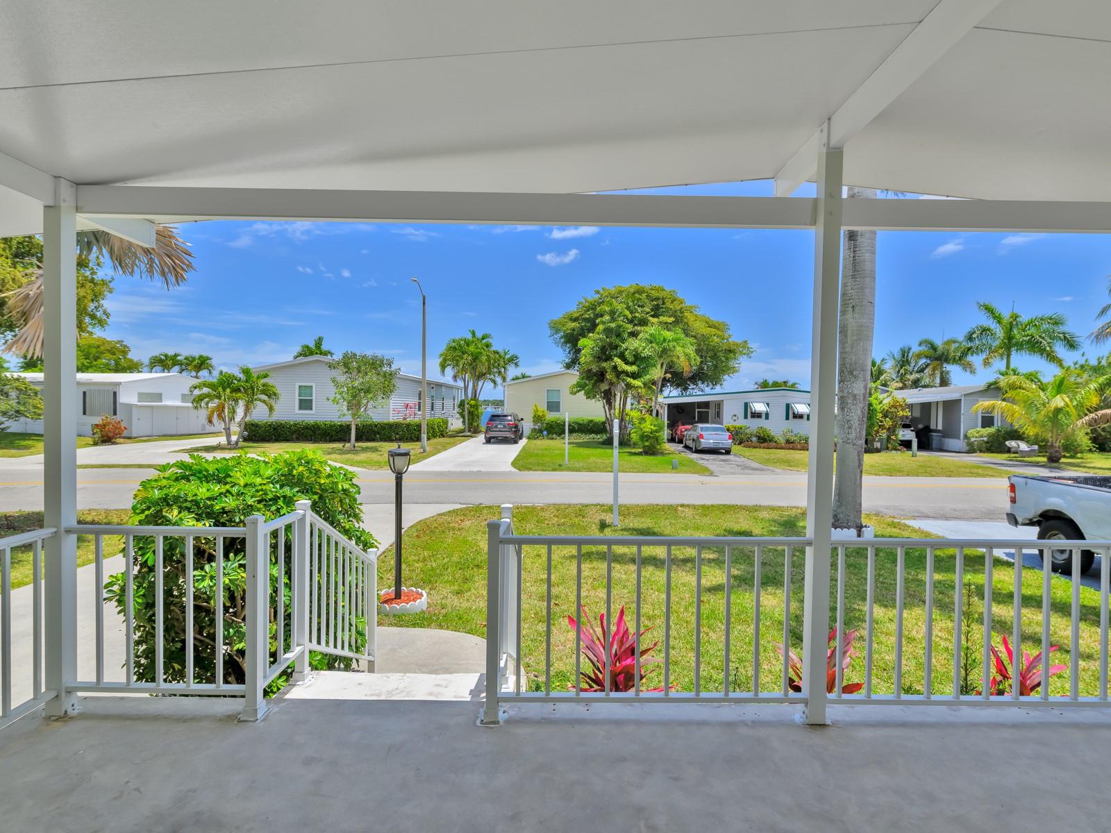 5421 Lagoon Dr Property Photo 6