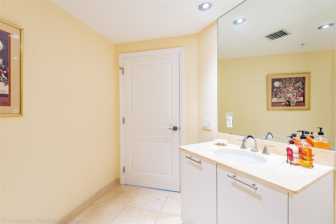801 Briny Avenue 704 Property Photo 25
