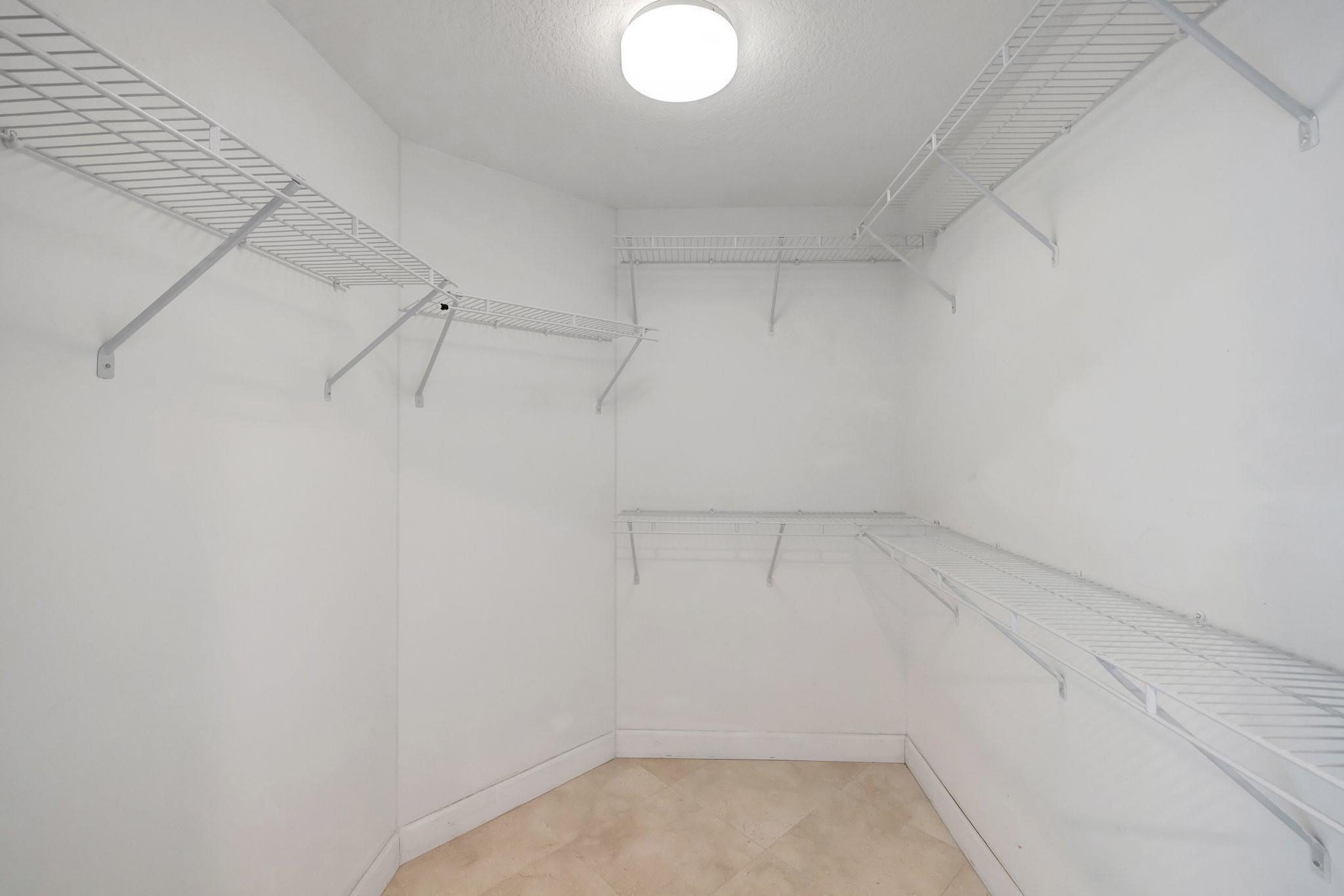111 Se 8th Ave 603 Property Photo 24